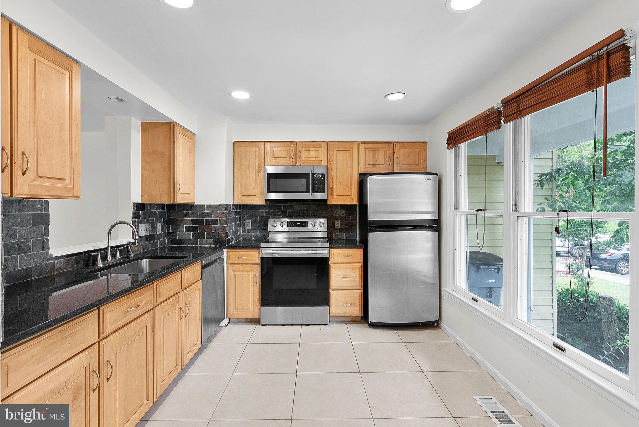 WASHINGTON SQUARE - Residential