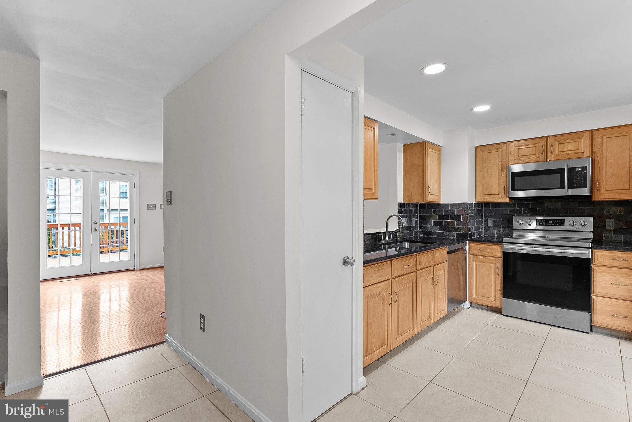 WASHINGTON SQUARE - Residential