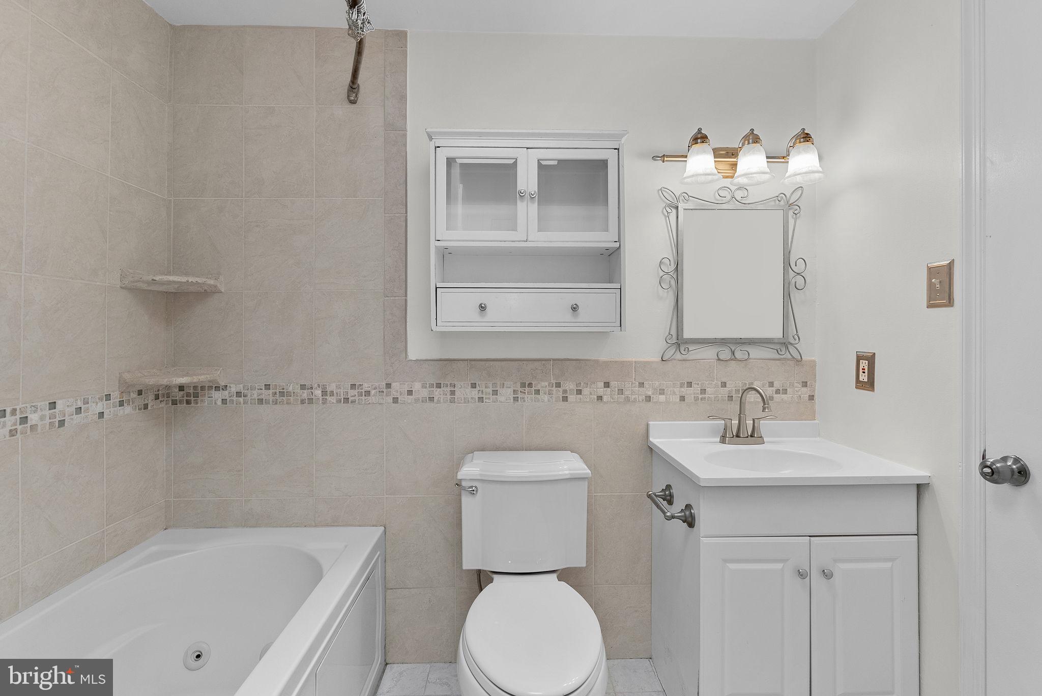 WASHINGTON SQUARE - Residential