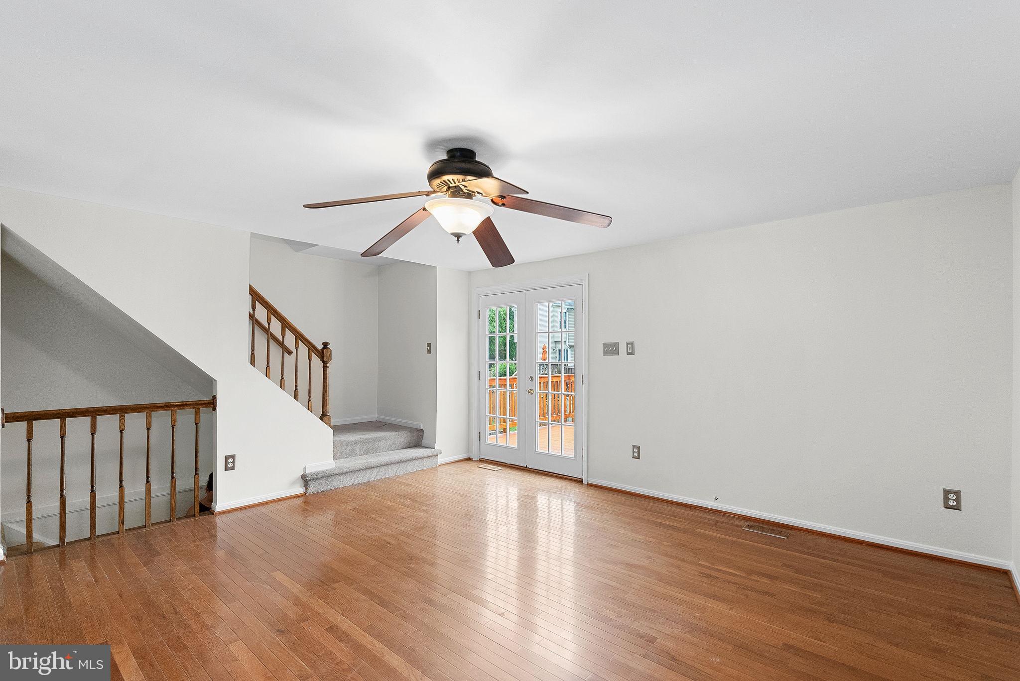 WASHINGTON SQUARE - Residential