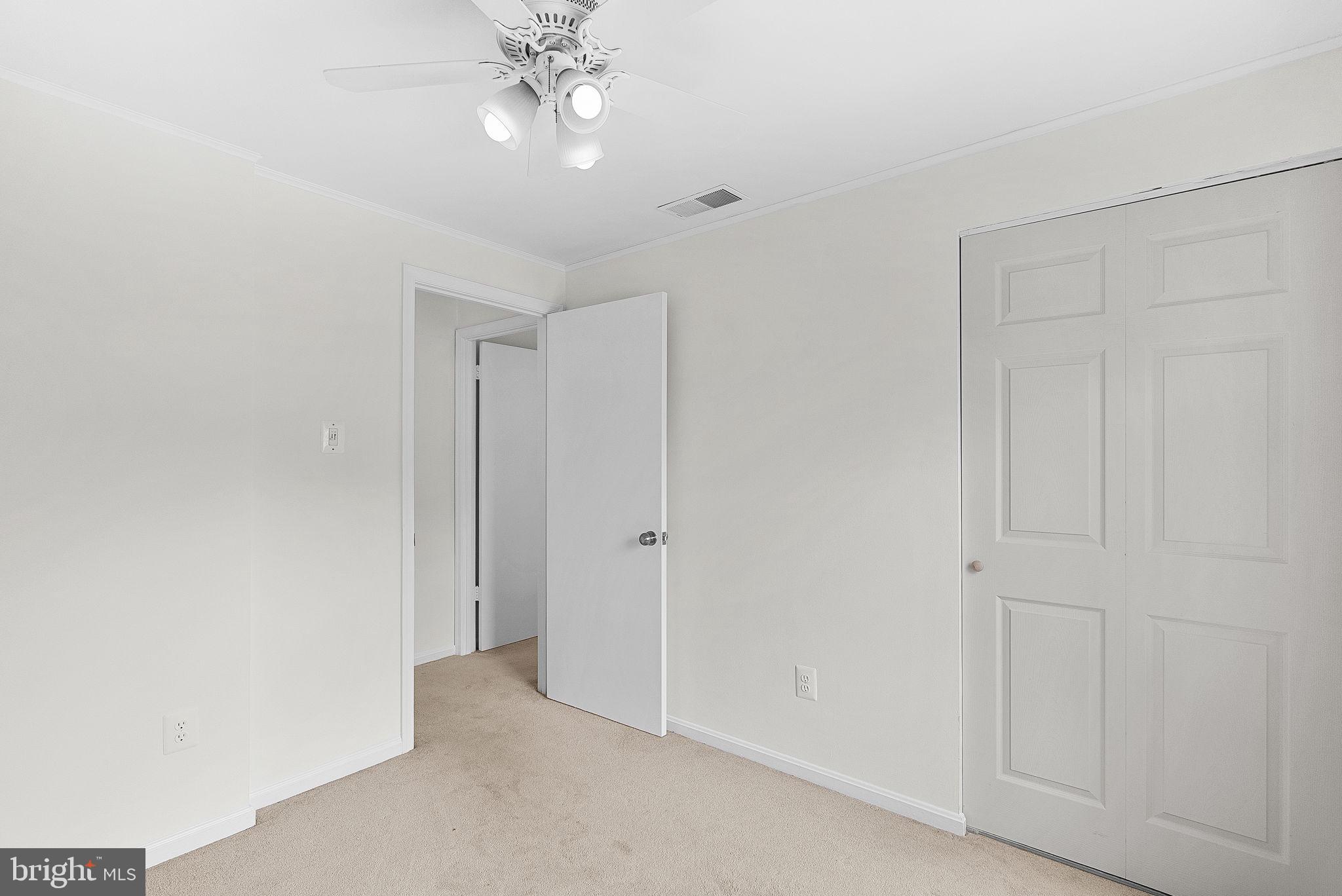 WASHINGTON SQUARE - Residential