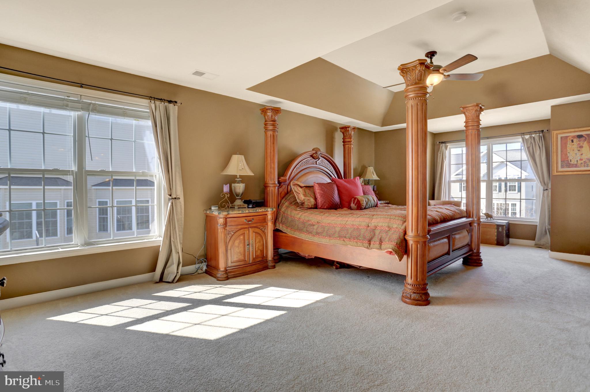 LOGANS RESERVE - Residential