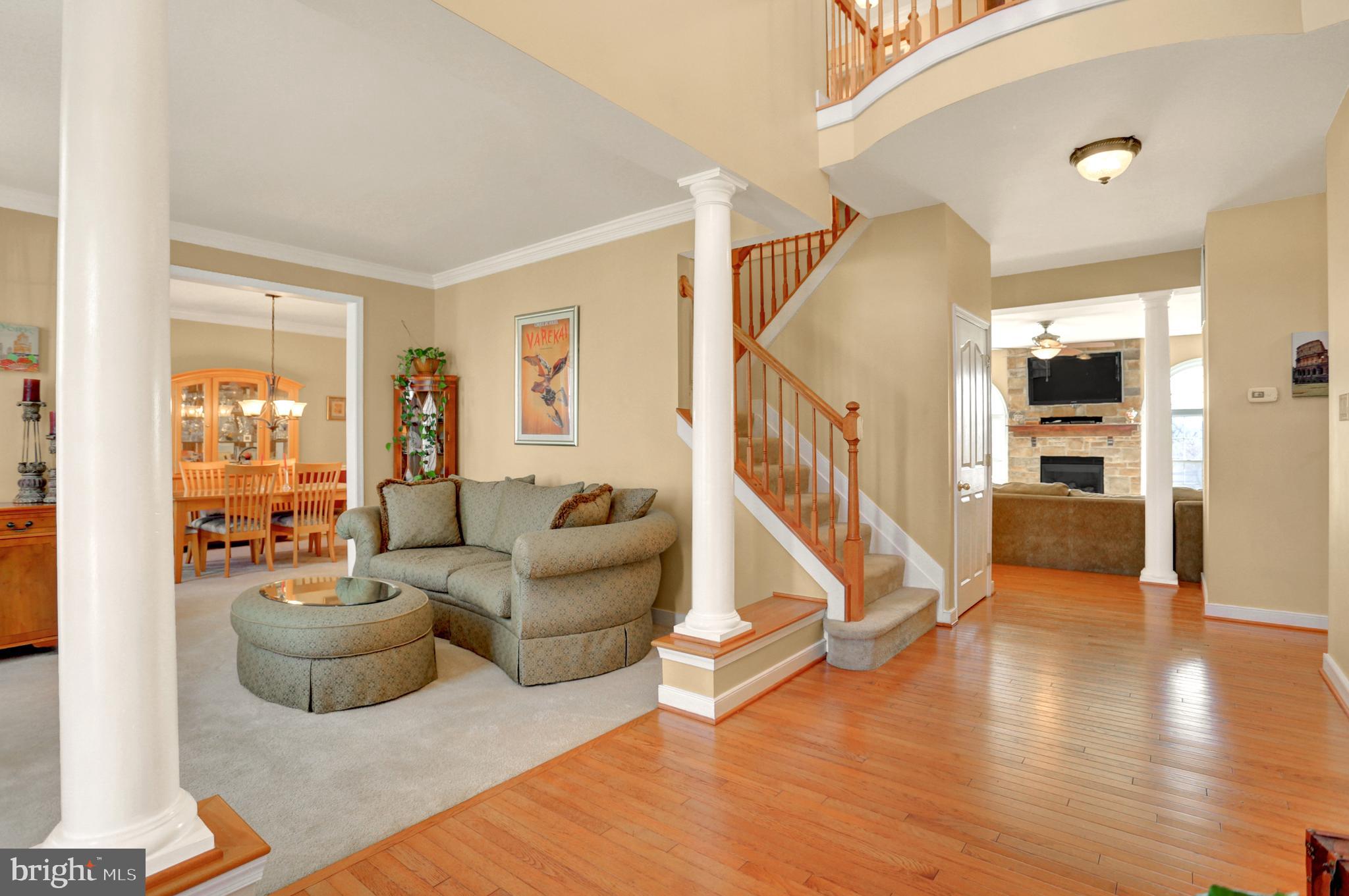 LOGANS RESERVE - Residential