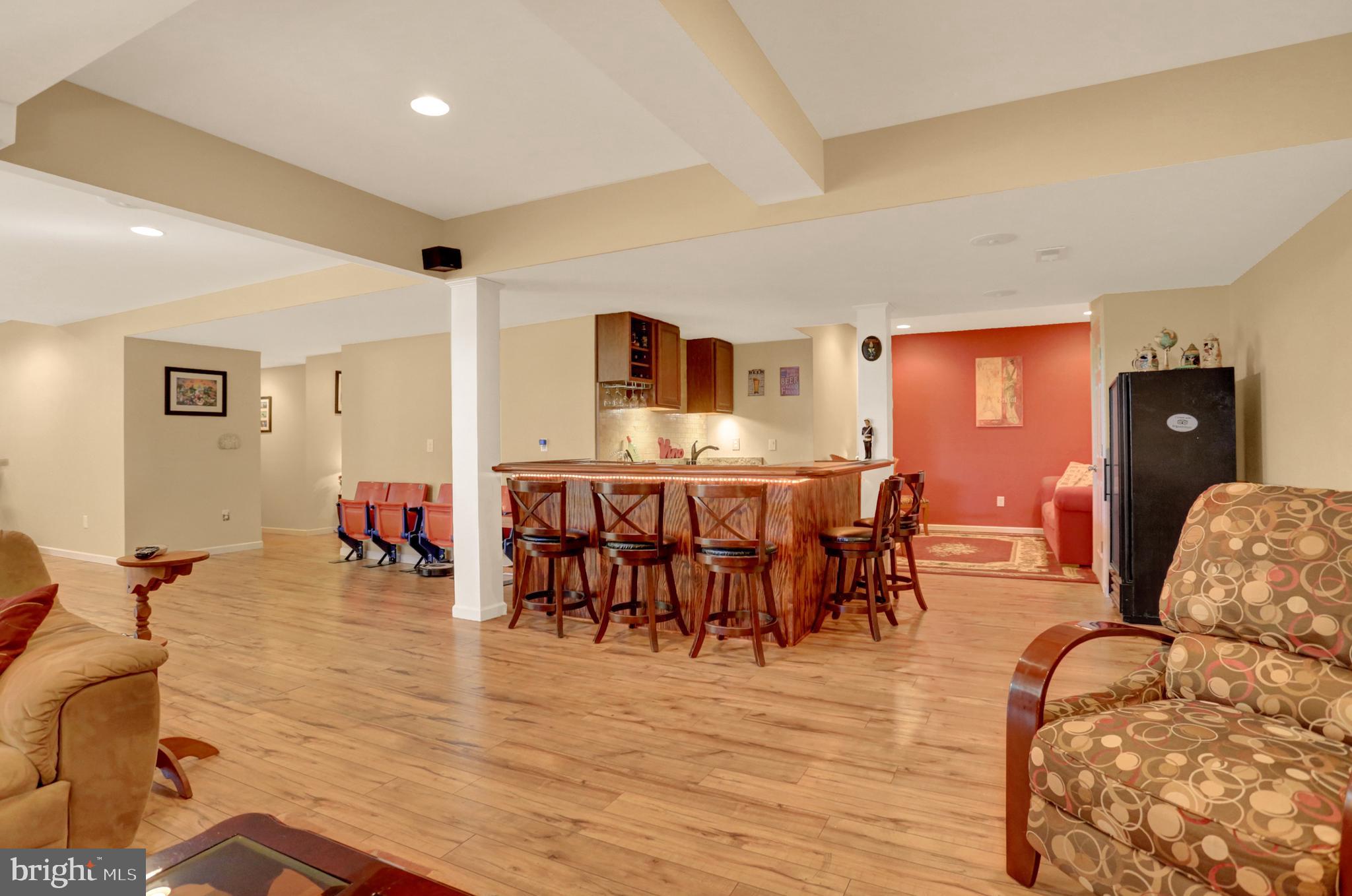 LOGANS RESERVE - Residential