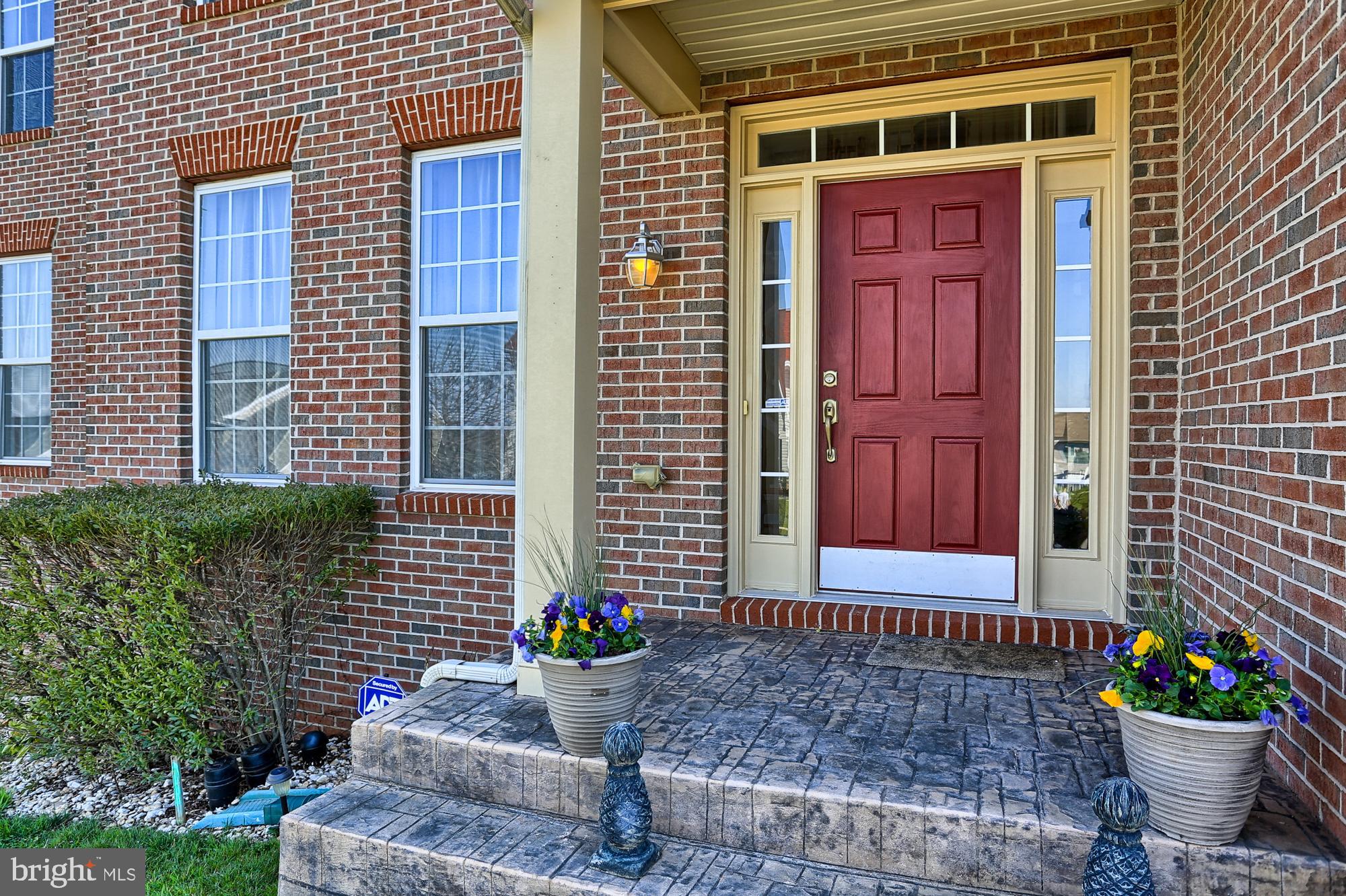 LOGANS RESERVE - Residential