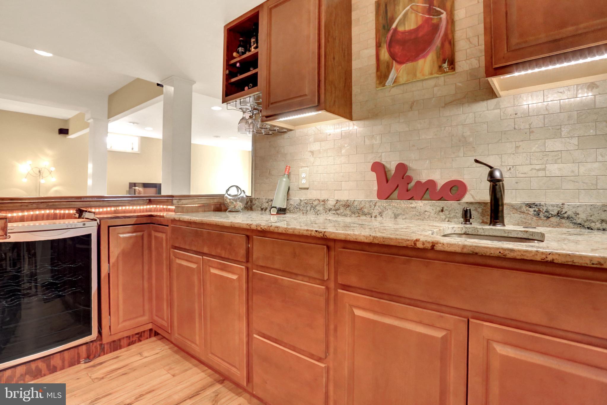 LOGANS RESERVE - Residential