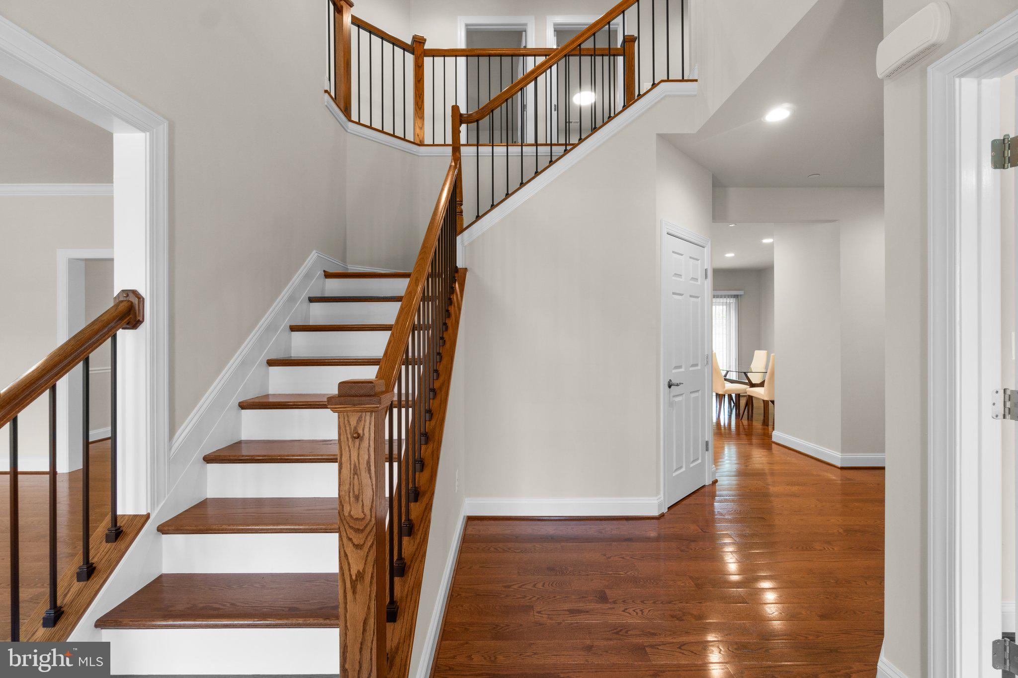 766 CHATELAINE COURT