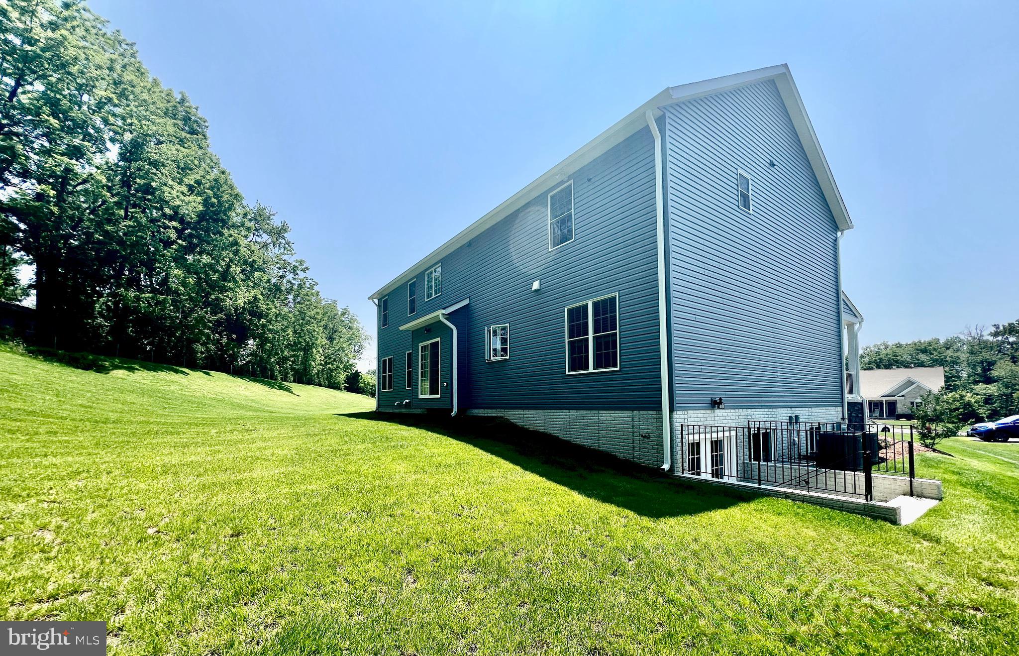 766 CHATELAINE COURT