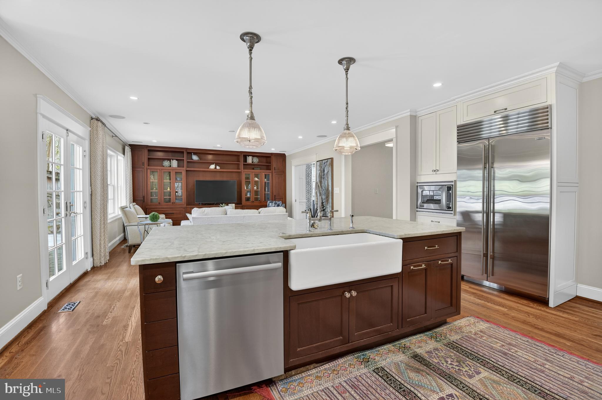 CHEVY CHASE - Residential