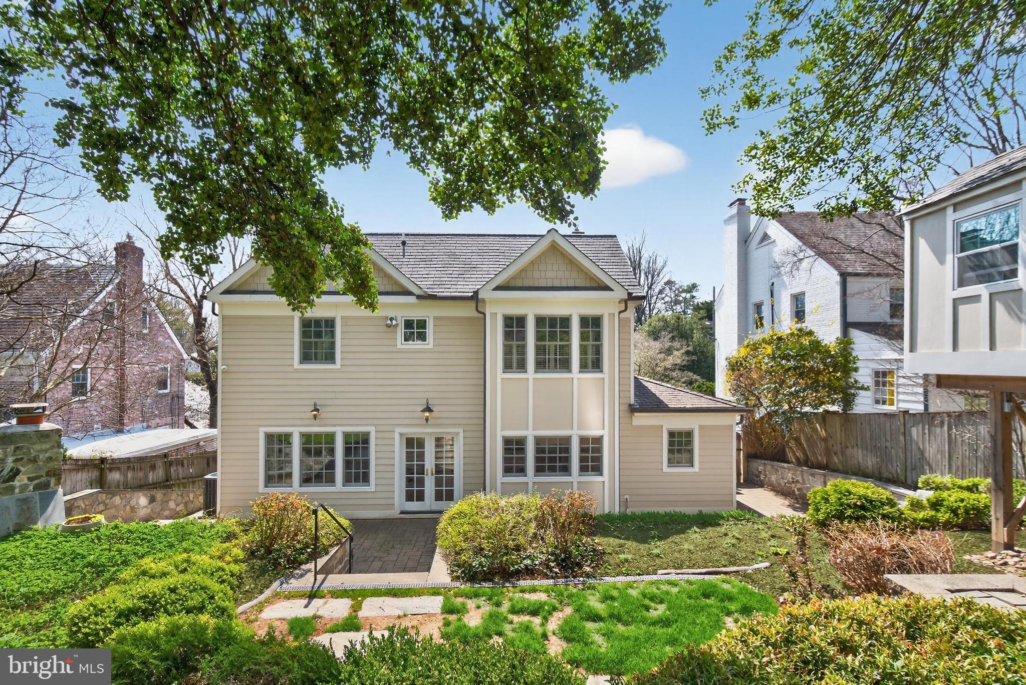 CHEVY CHASE - Residential