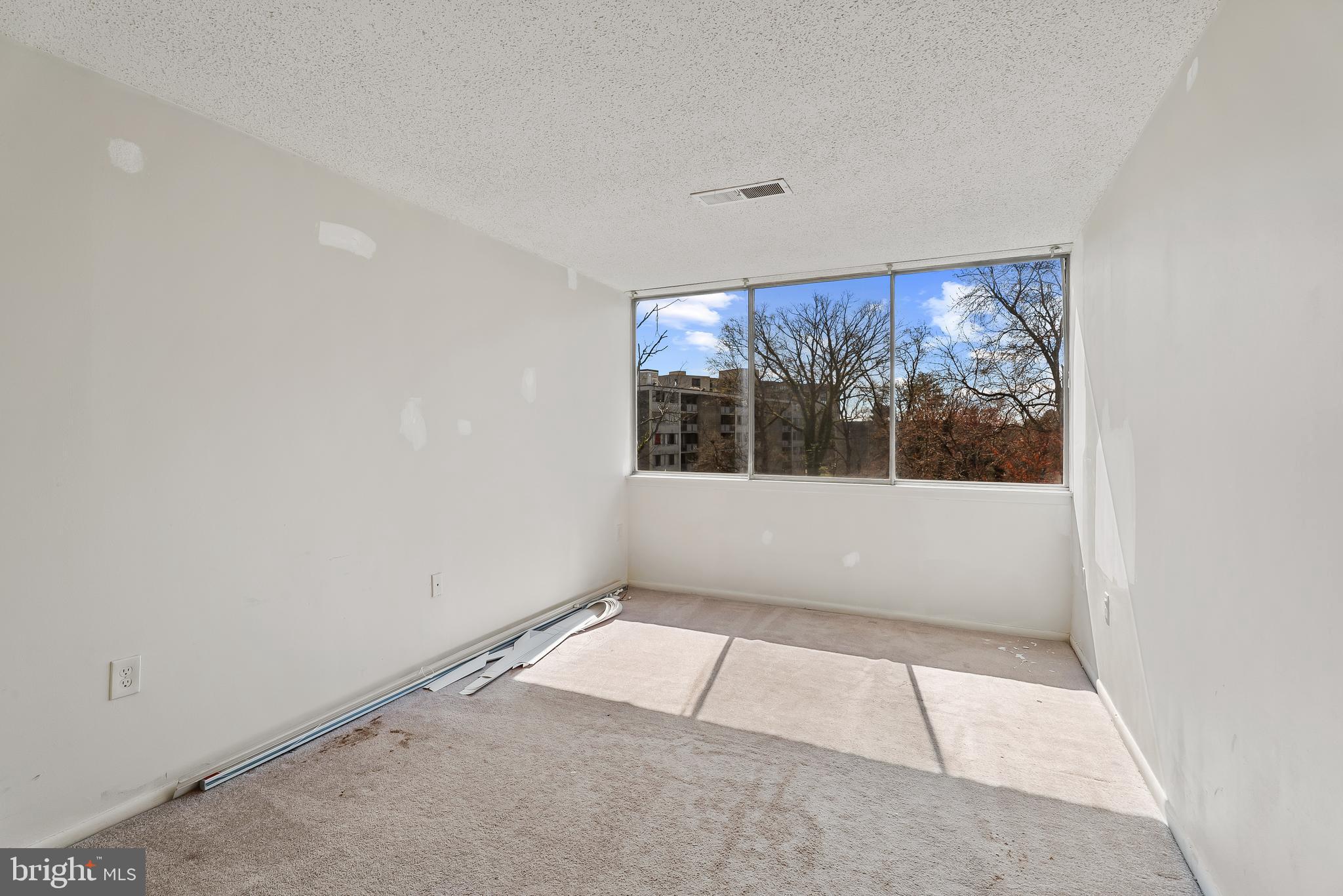 PRESIDENTIAL PARK - Residential