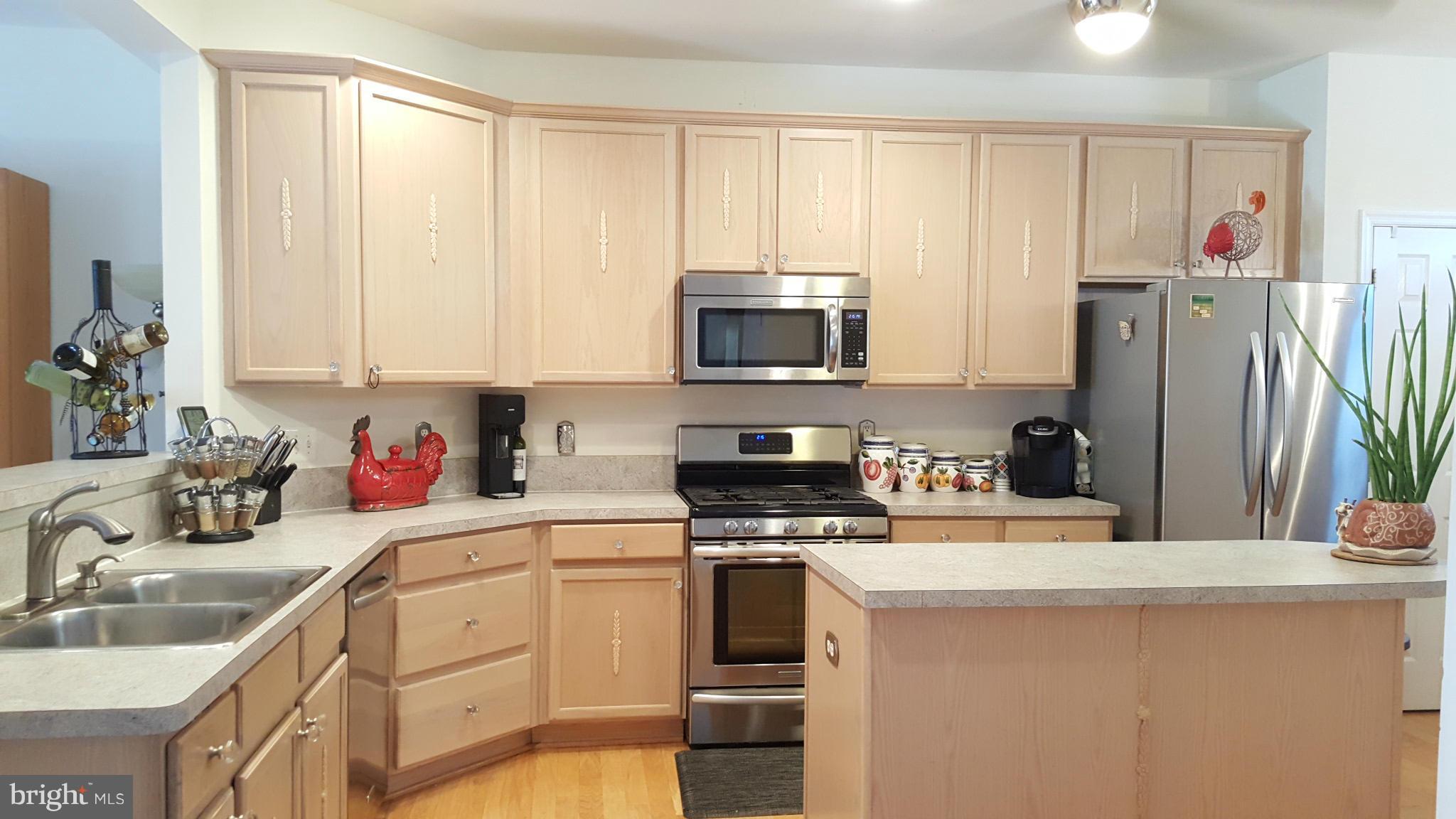 ASHBURN VILLAGE - Residential