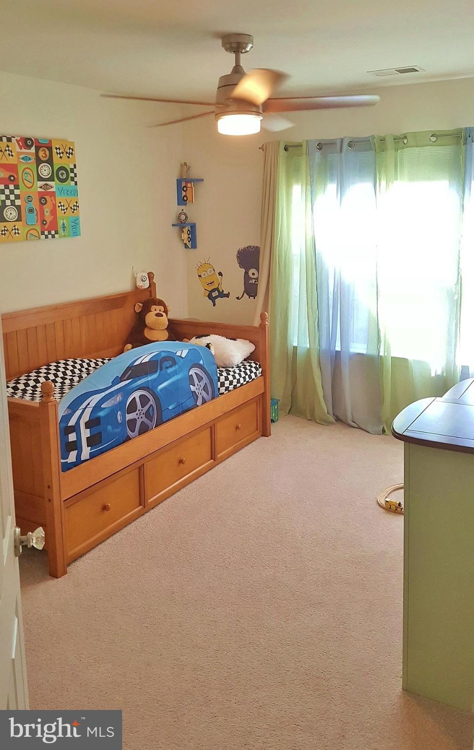 ASHBURN VILLAGE - Residential