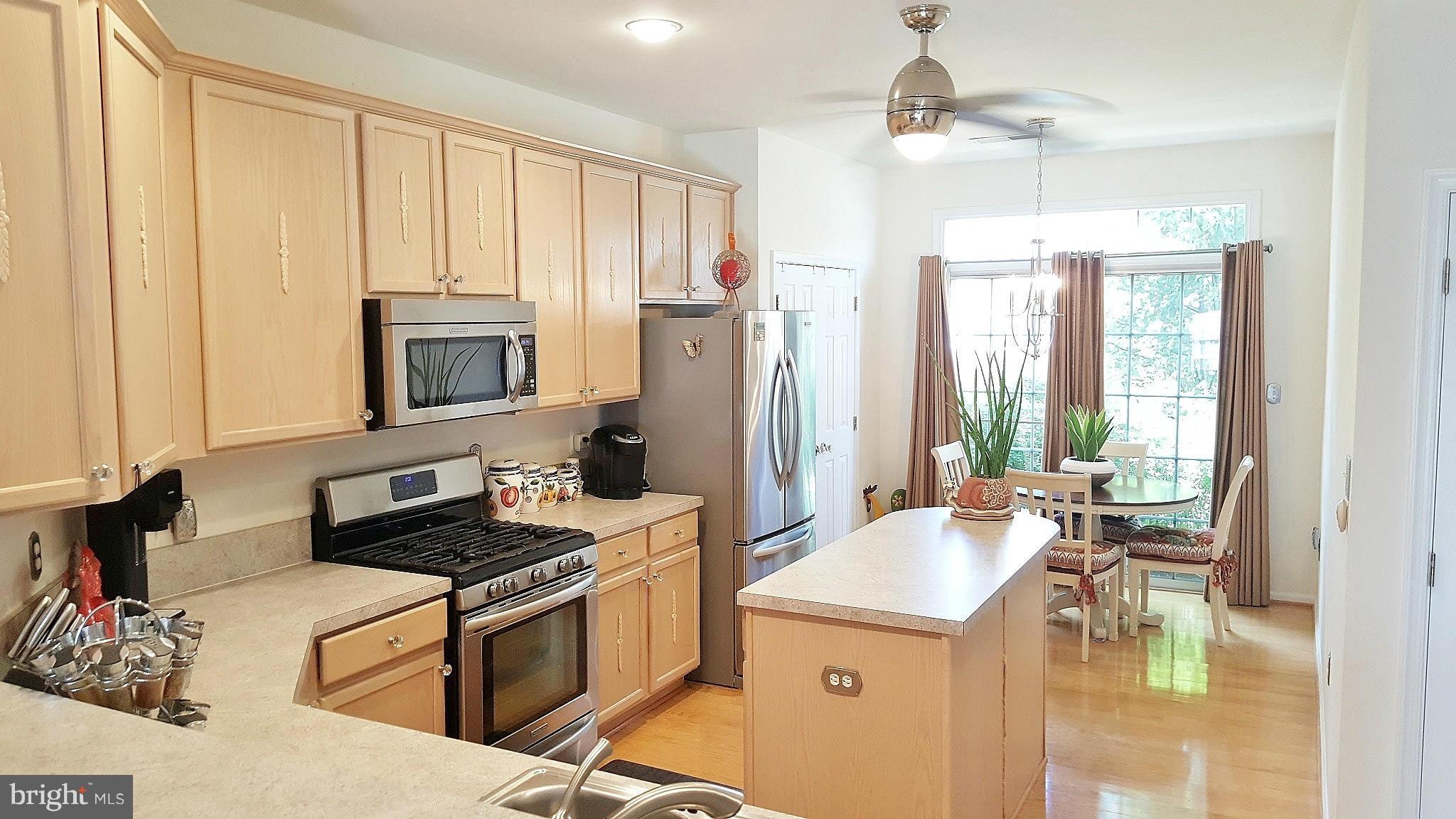 ASHBURN VILLAGE - Residential