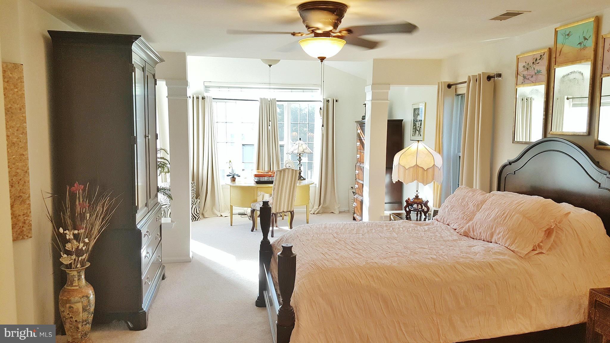 ASHBURN VILLAGE - Residential