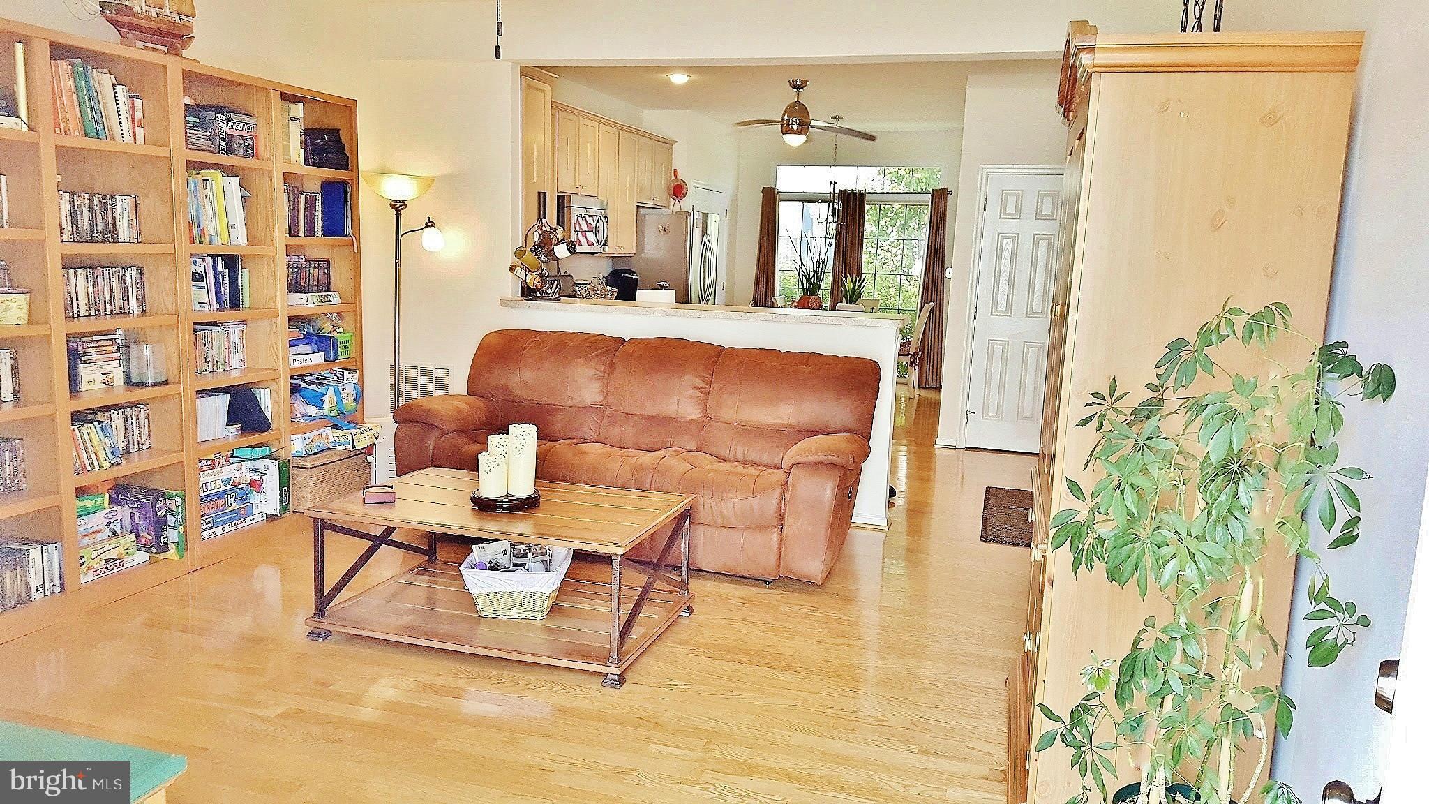 ASHBURN VILLAGE - Residential