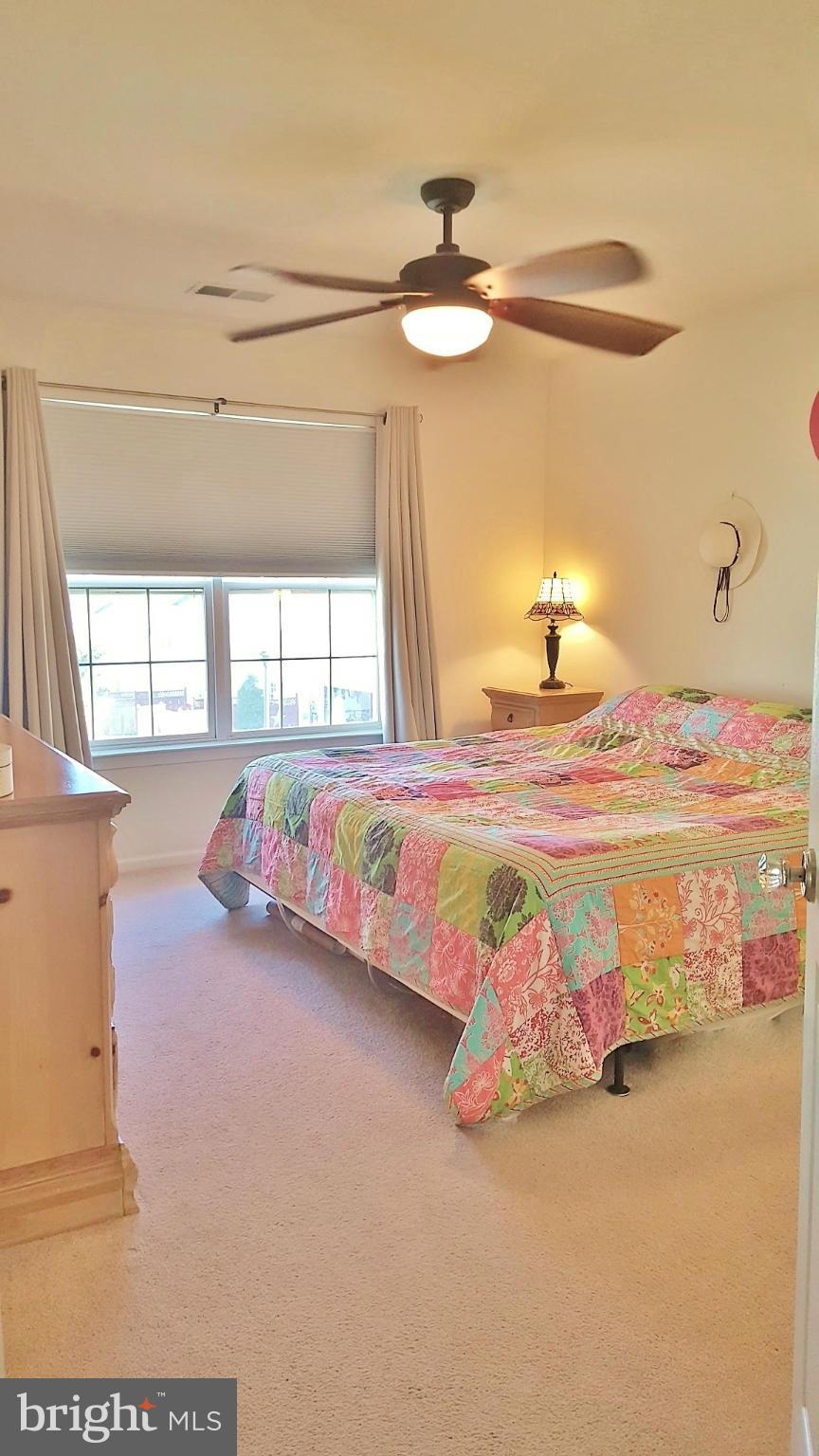 ASHBURN VILLAGE - Residential