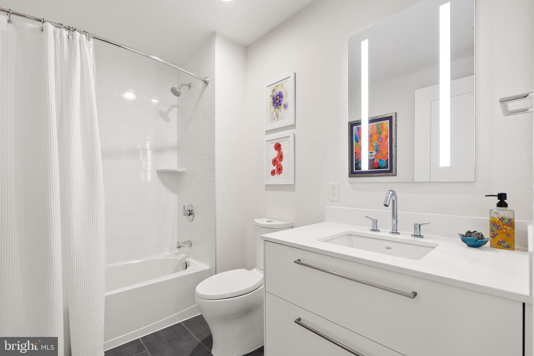 ROBINSON LANDING - Residential