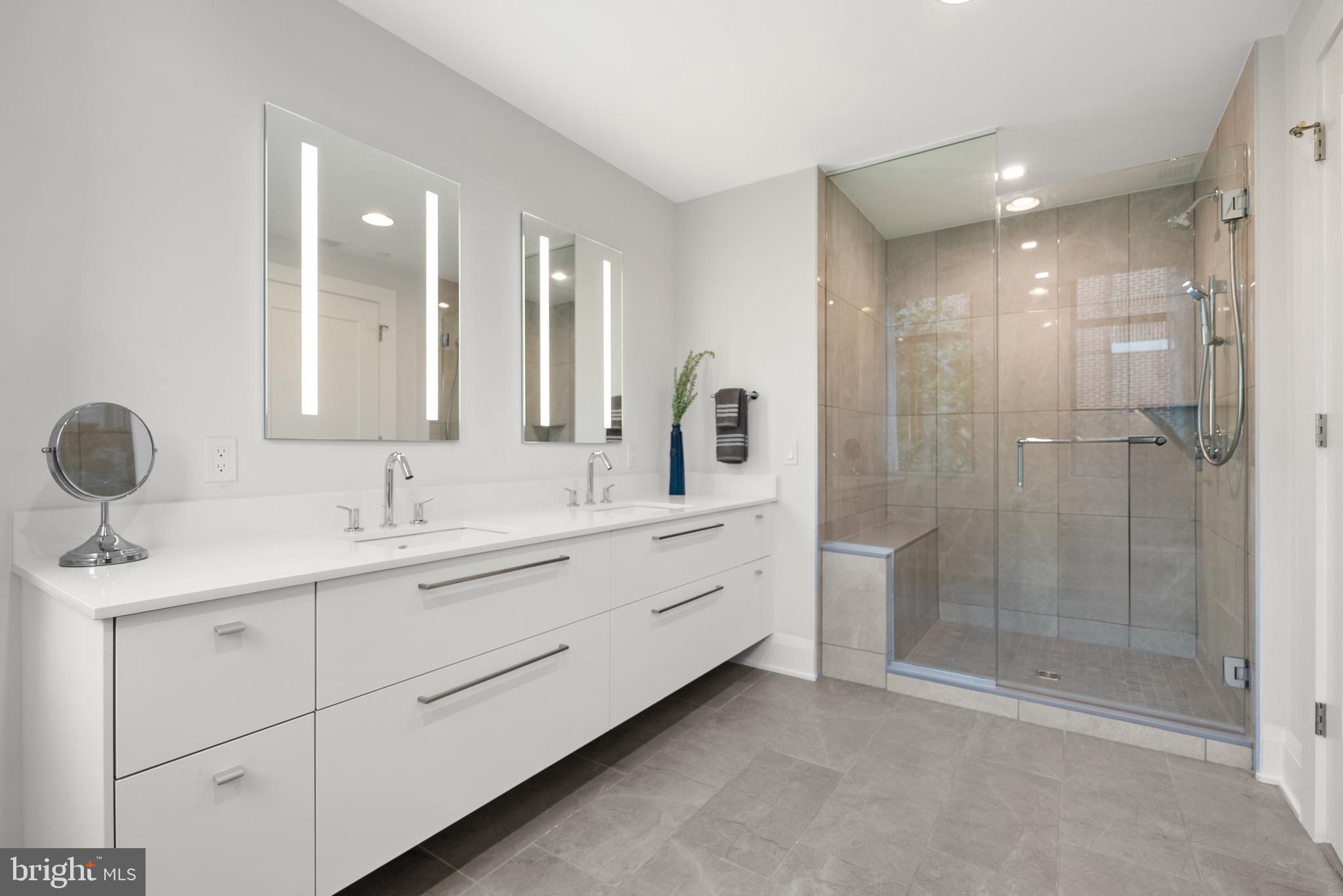 ROBINSON LANDING - Residential