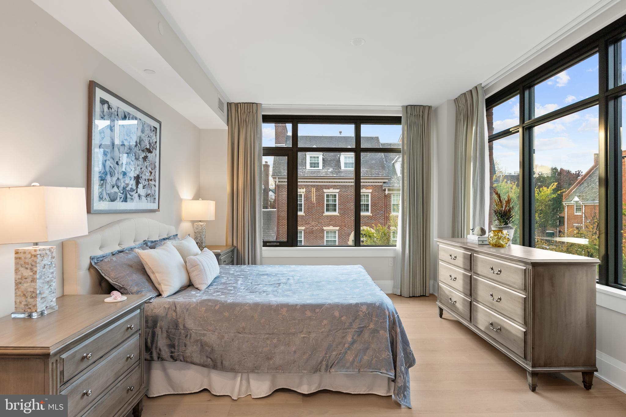 ROBINSON LANDING - Residential