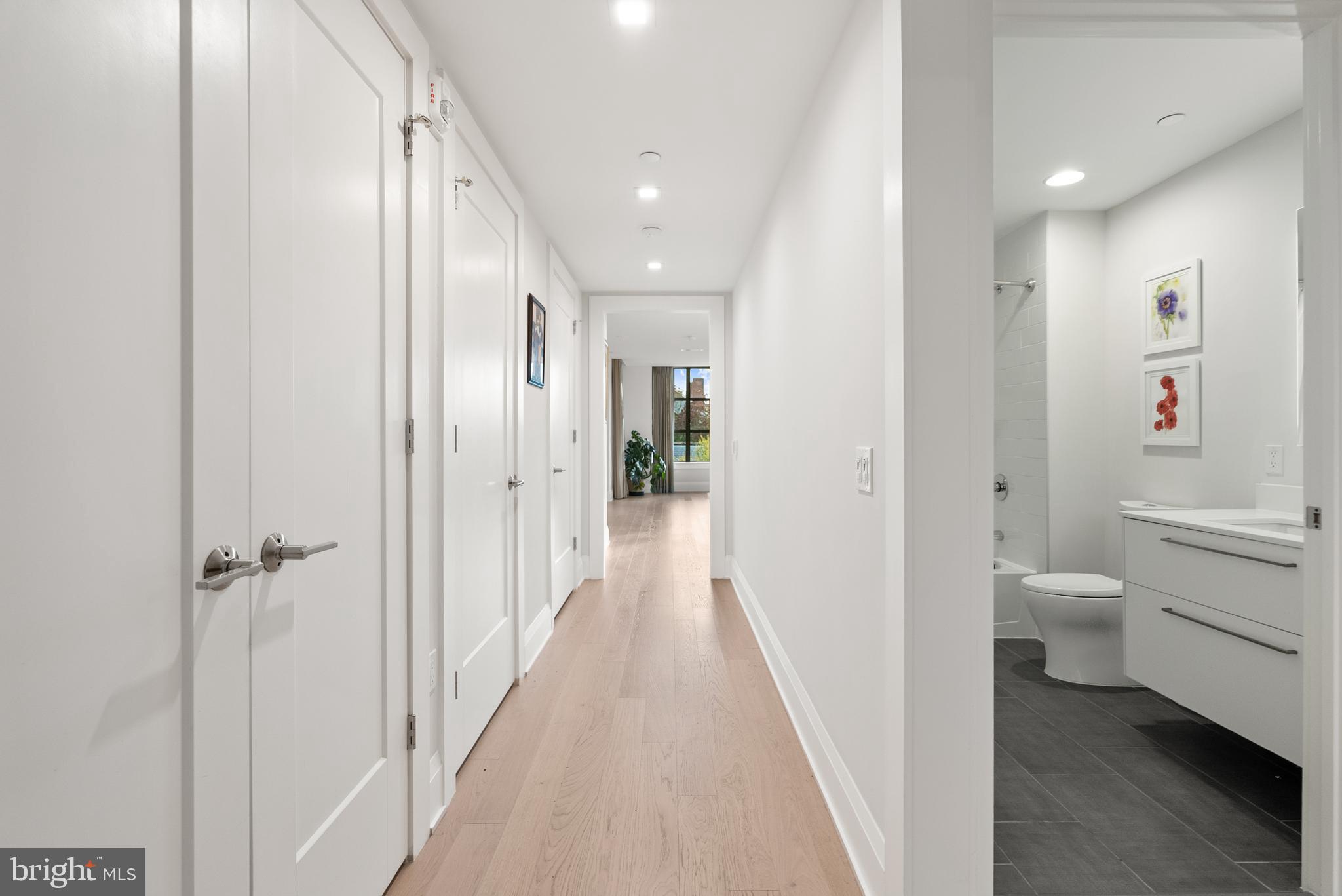 ROBINSON LANDING - Residential