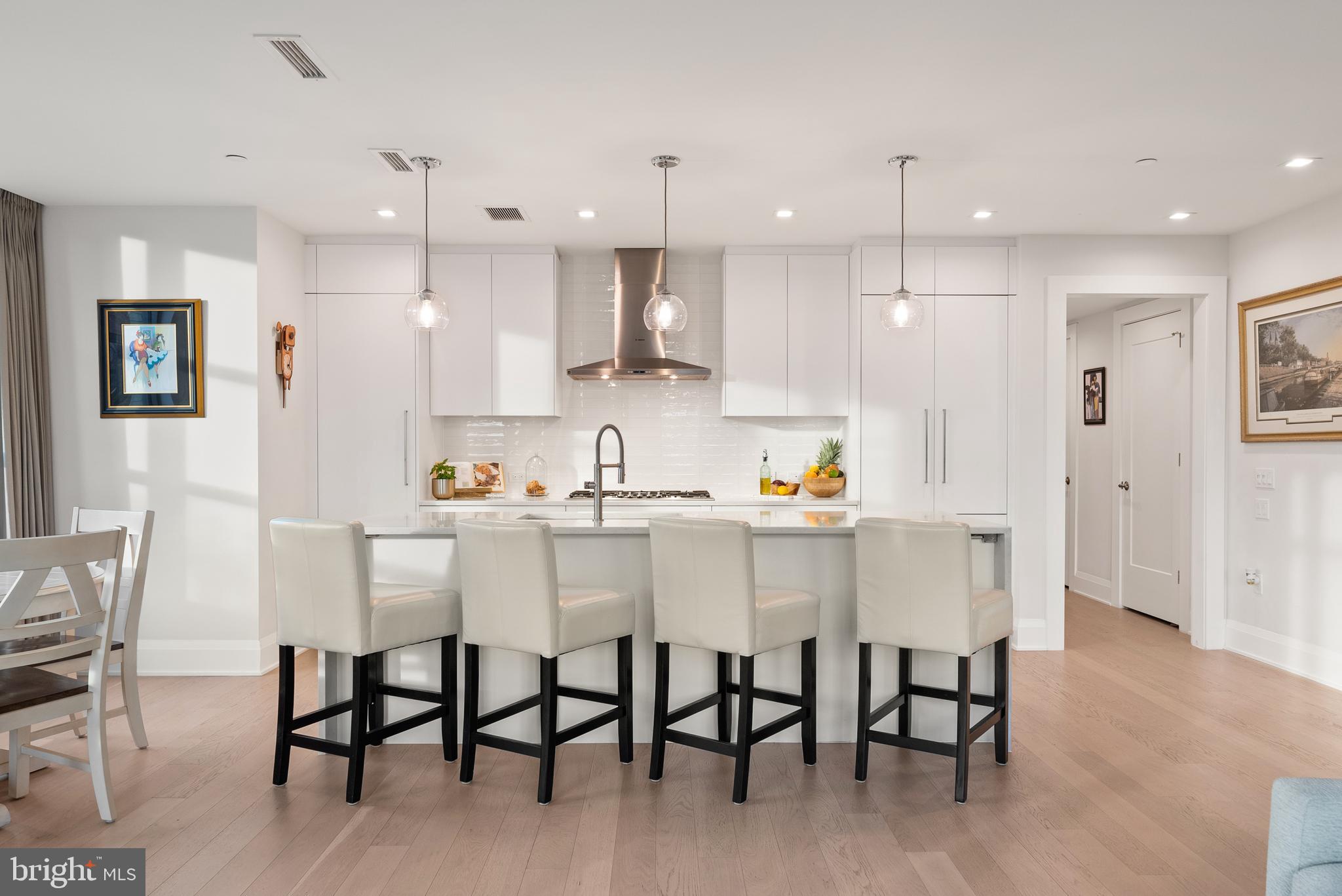 ROBINSON LANDING - Residential