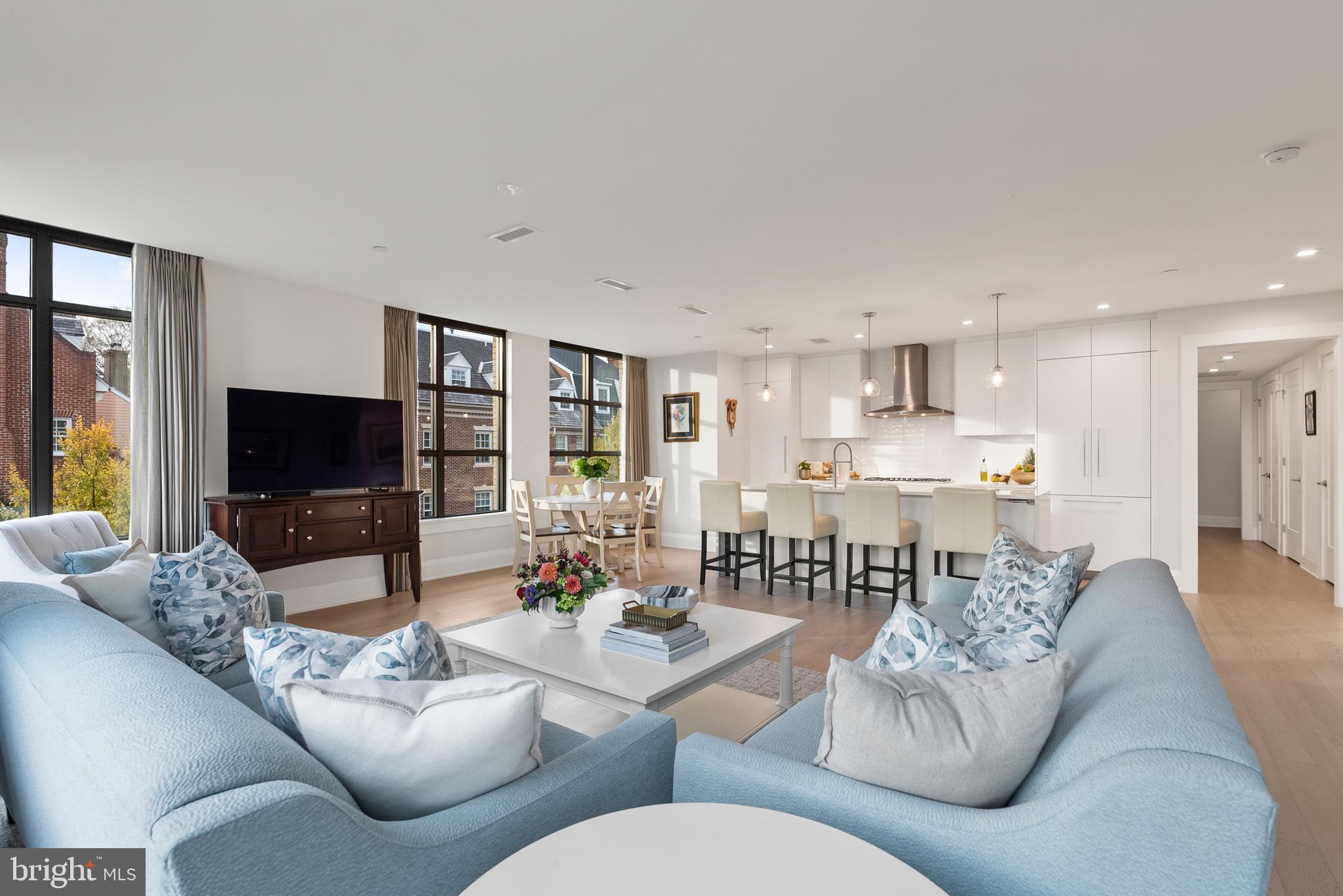 ROBINSON LANDING - Residential