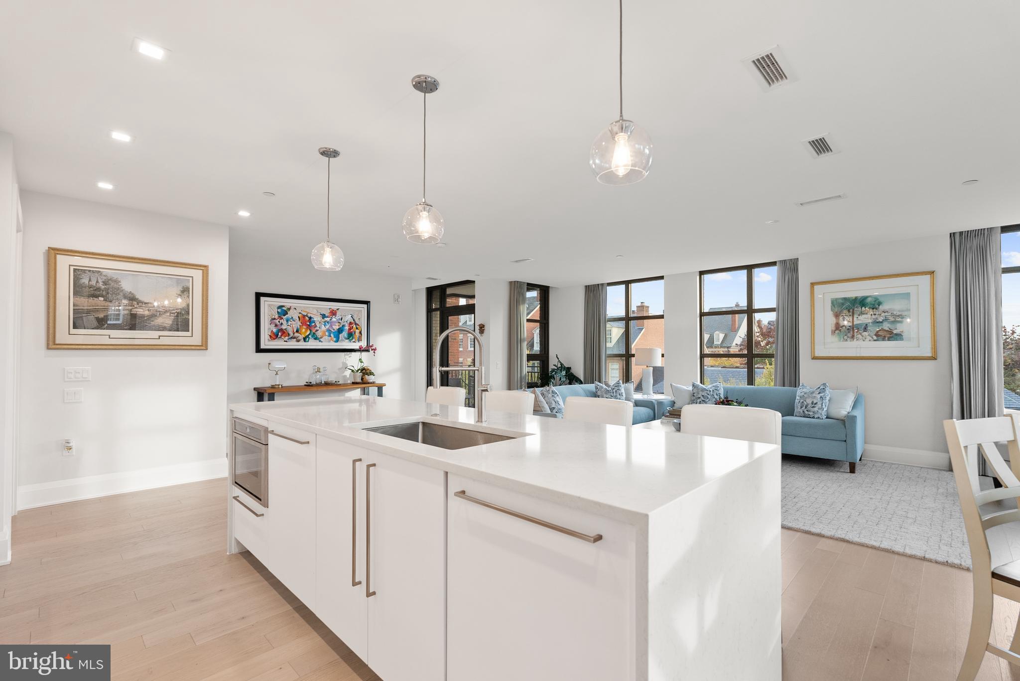 ROBINSON LANDING - Residential