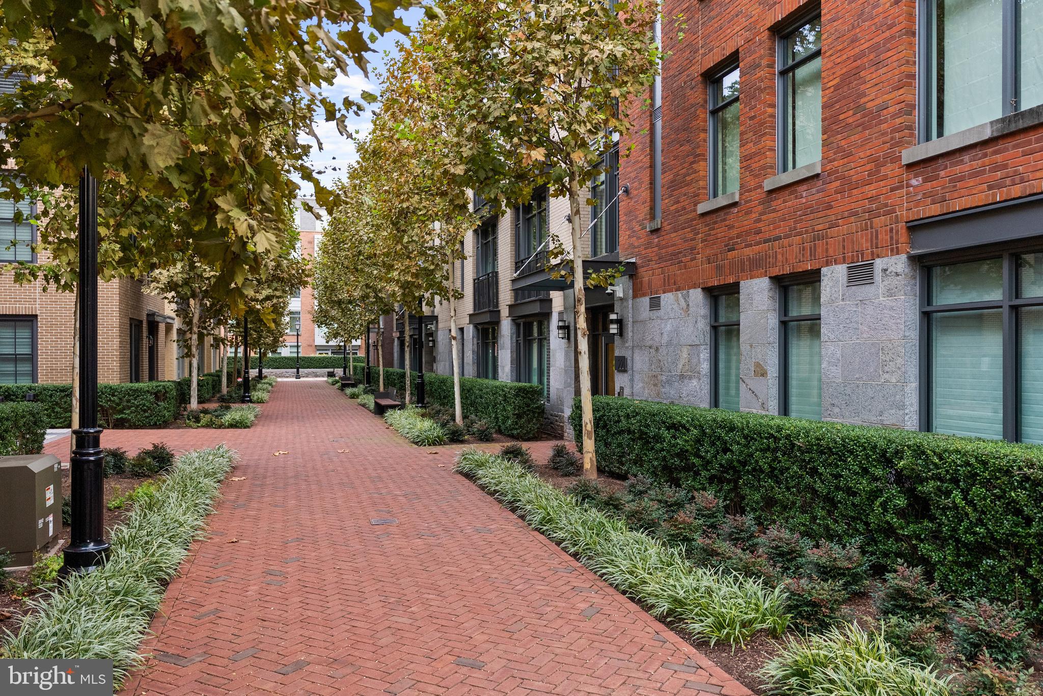 ROBINSON LANDING - Residential