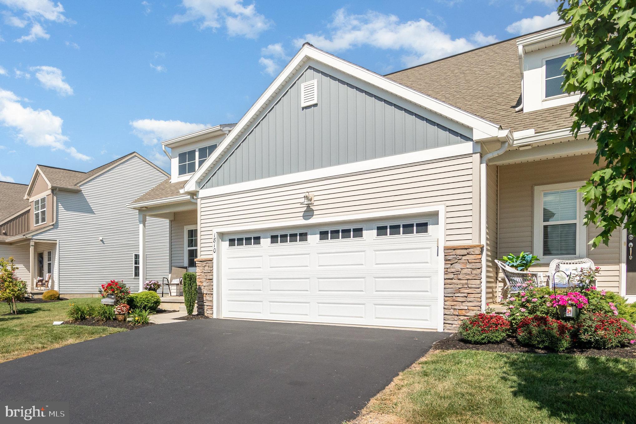 1810 SHADY LANE