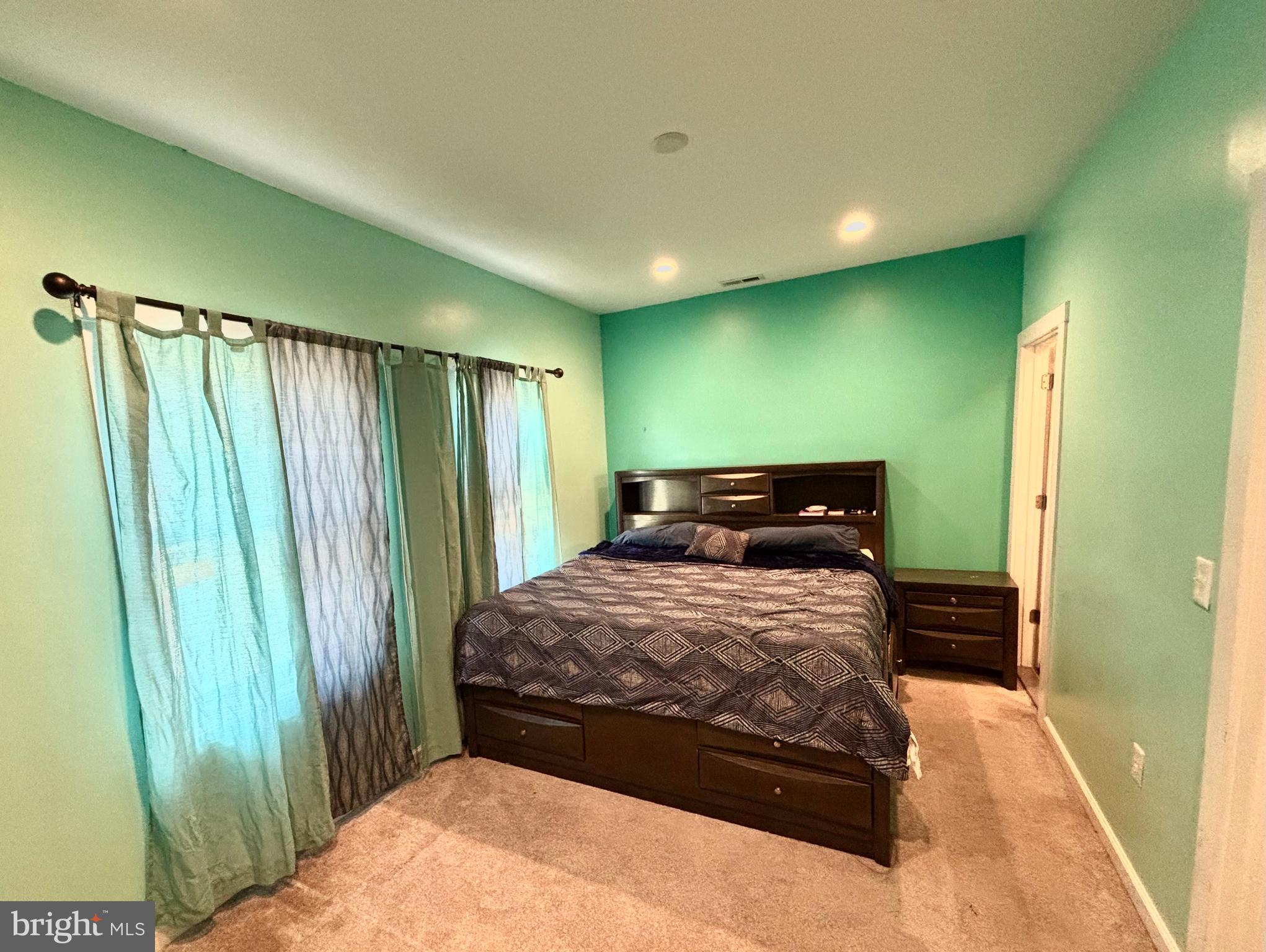 BROOKLYN - Residential