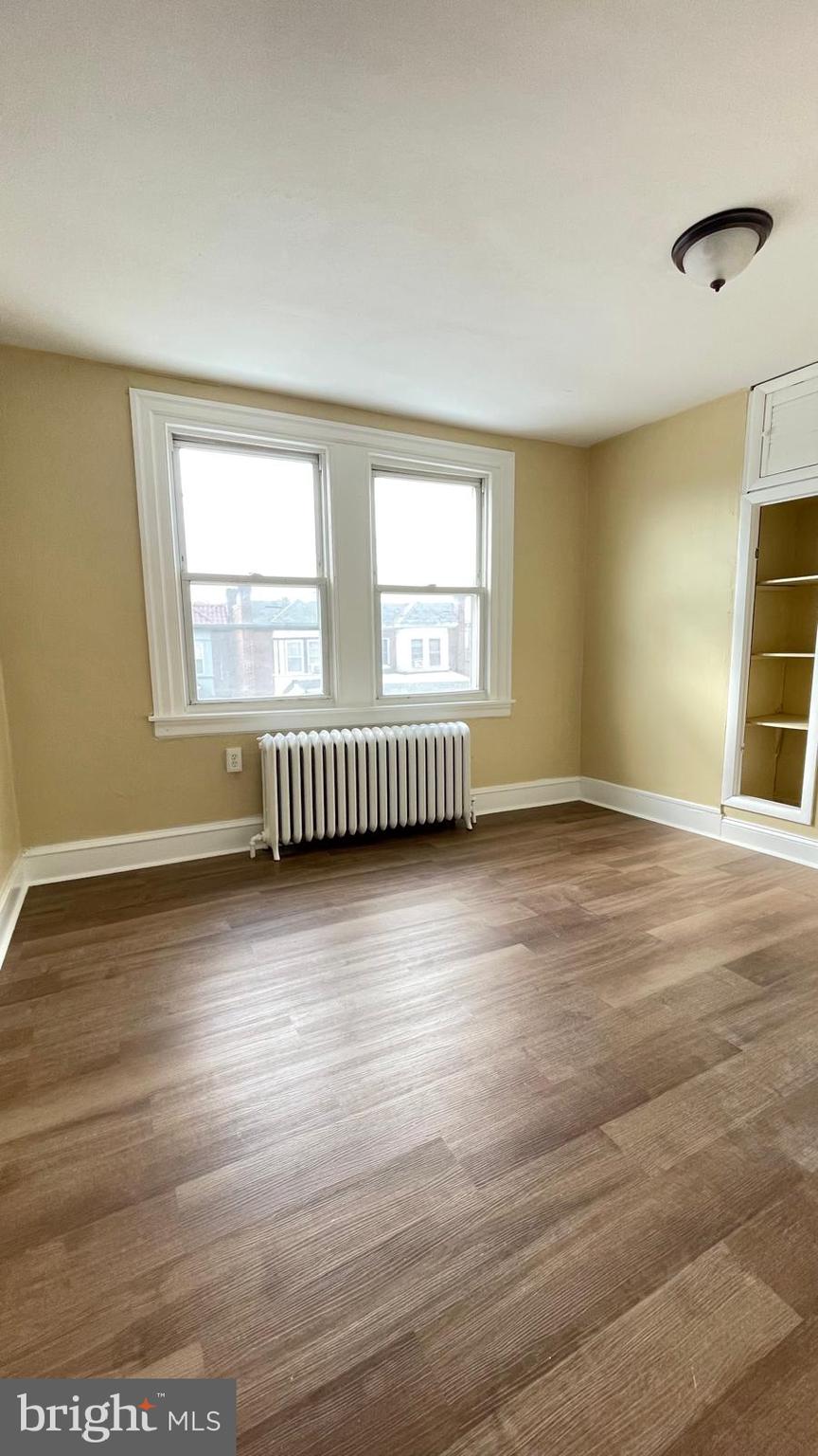 WEST OAK LANE - Residential Income