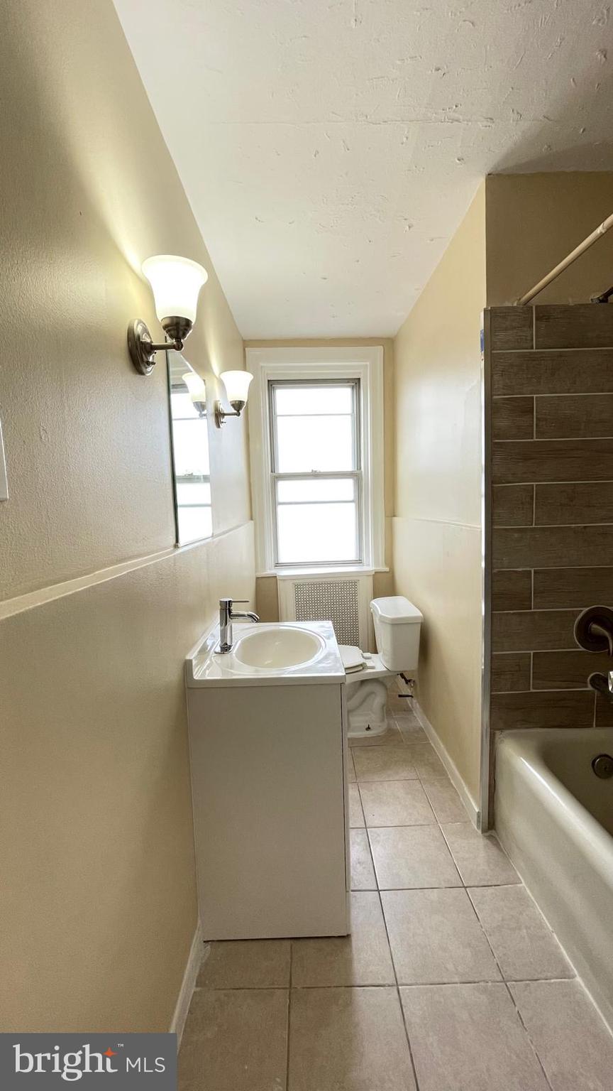 WEST OAK LANE - Residential Income