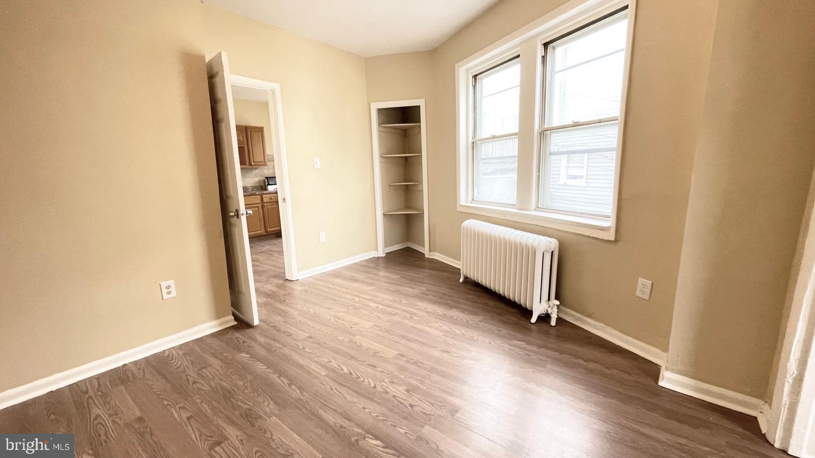 WEST OAK LANE - Residential Income