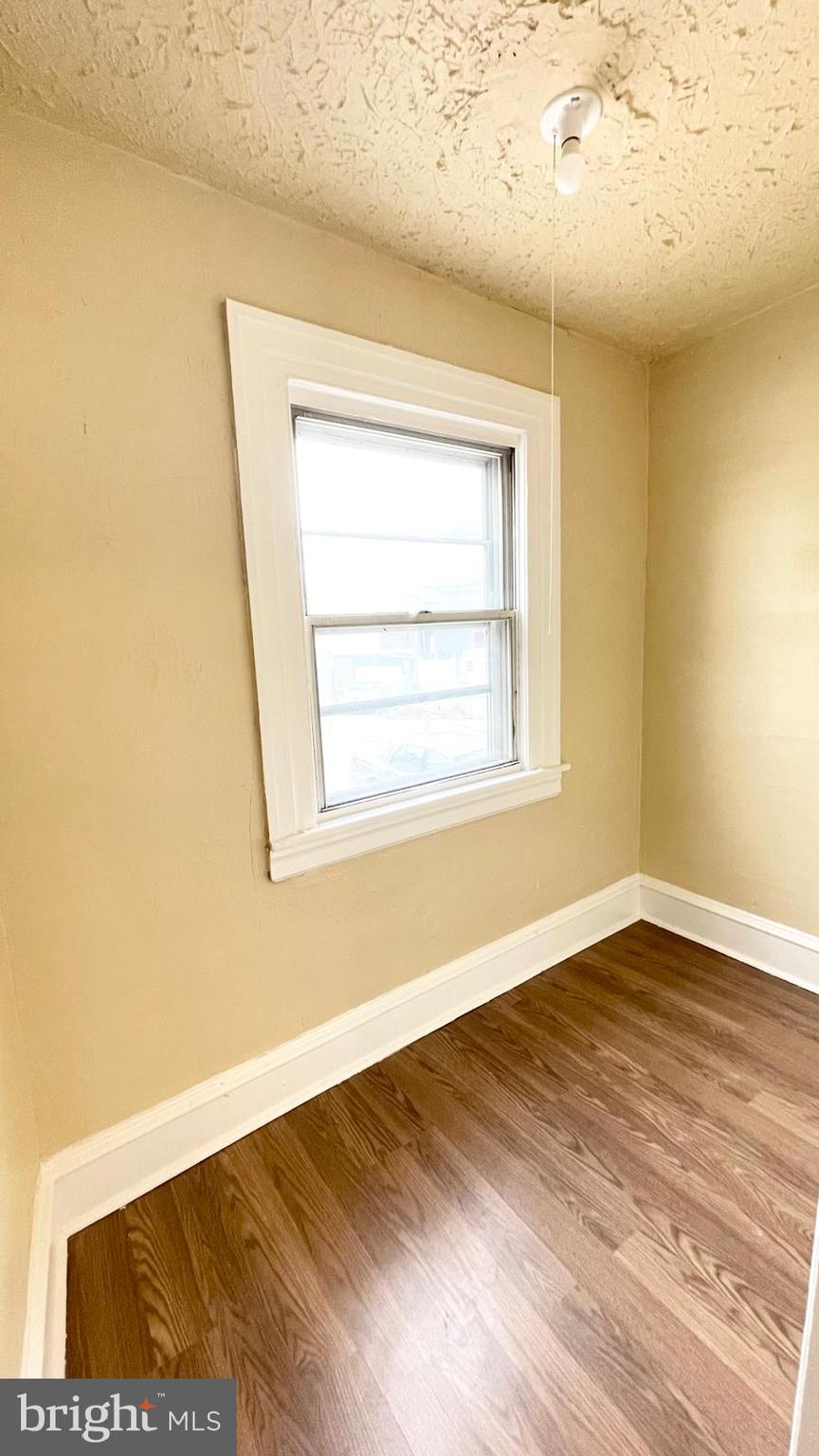 WEST OAK LANE - Residential Income