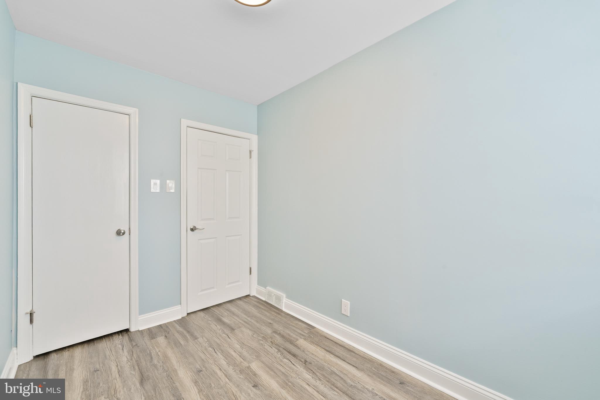 MAYFAIR (WEST) - Residential