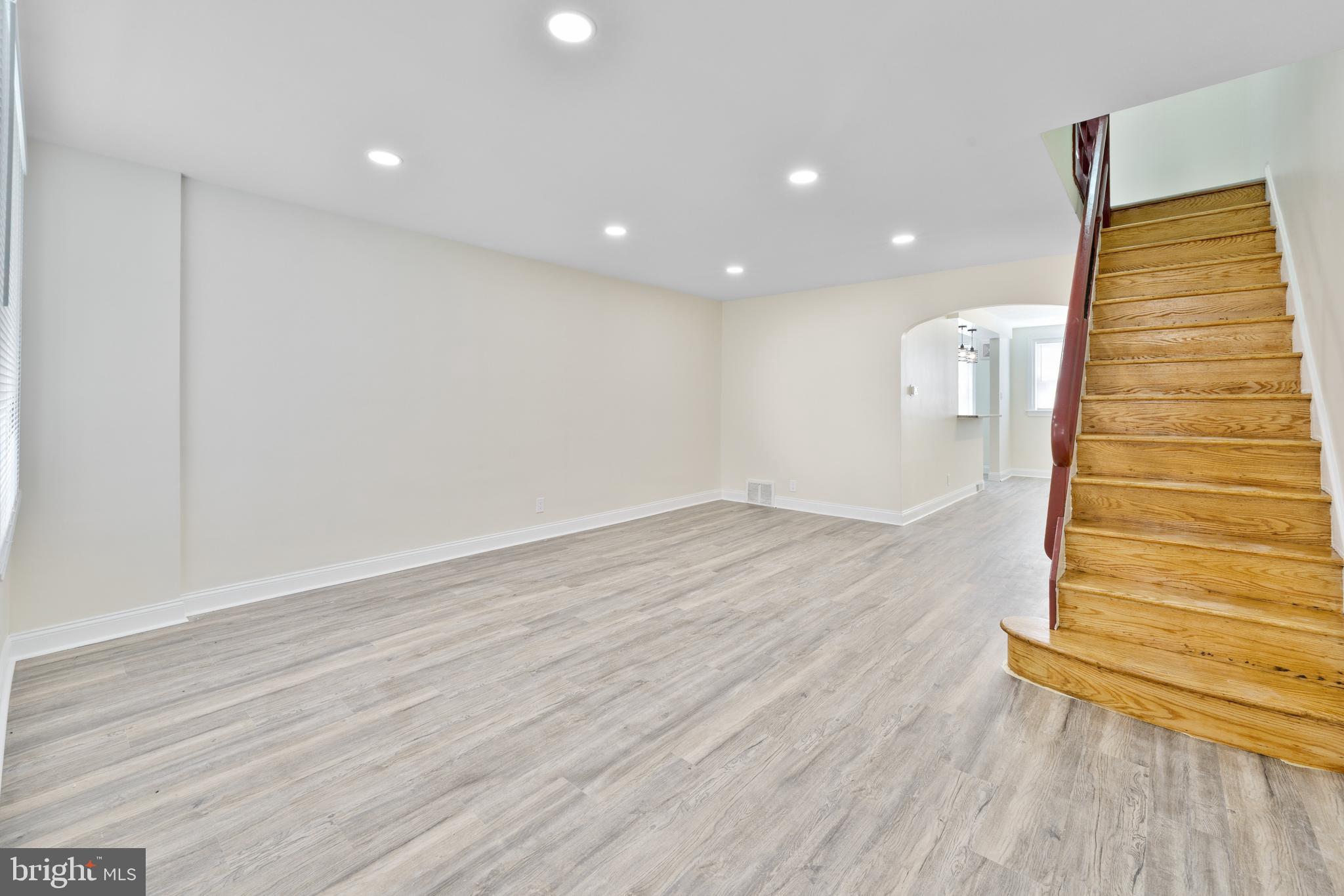 MAYFAIR (WEST) - Residential