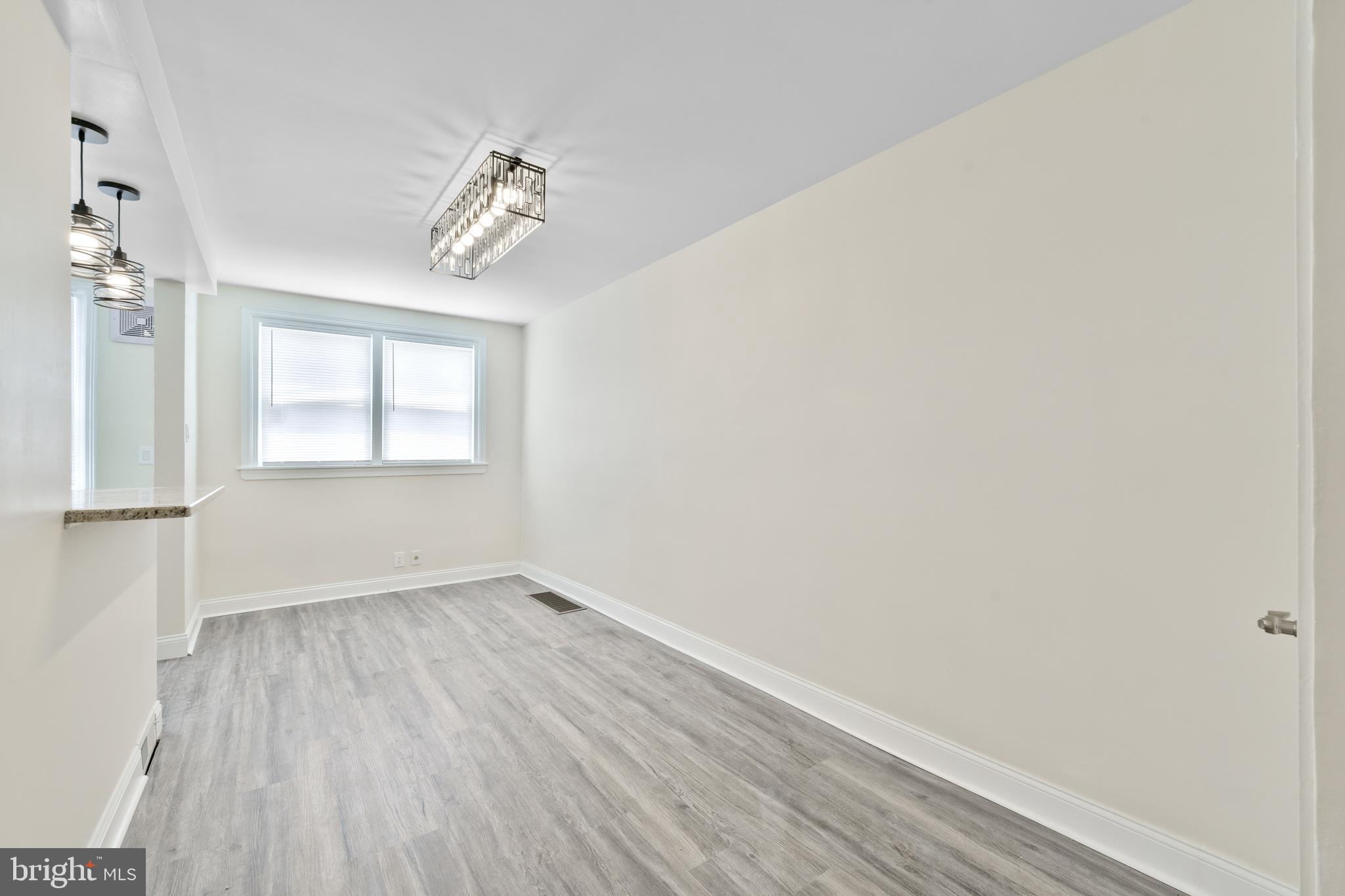 MAYFAIR (WEST) - Residential