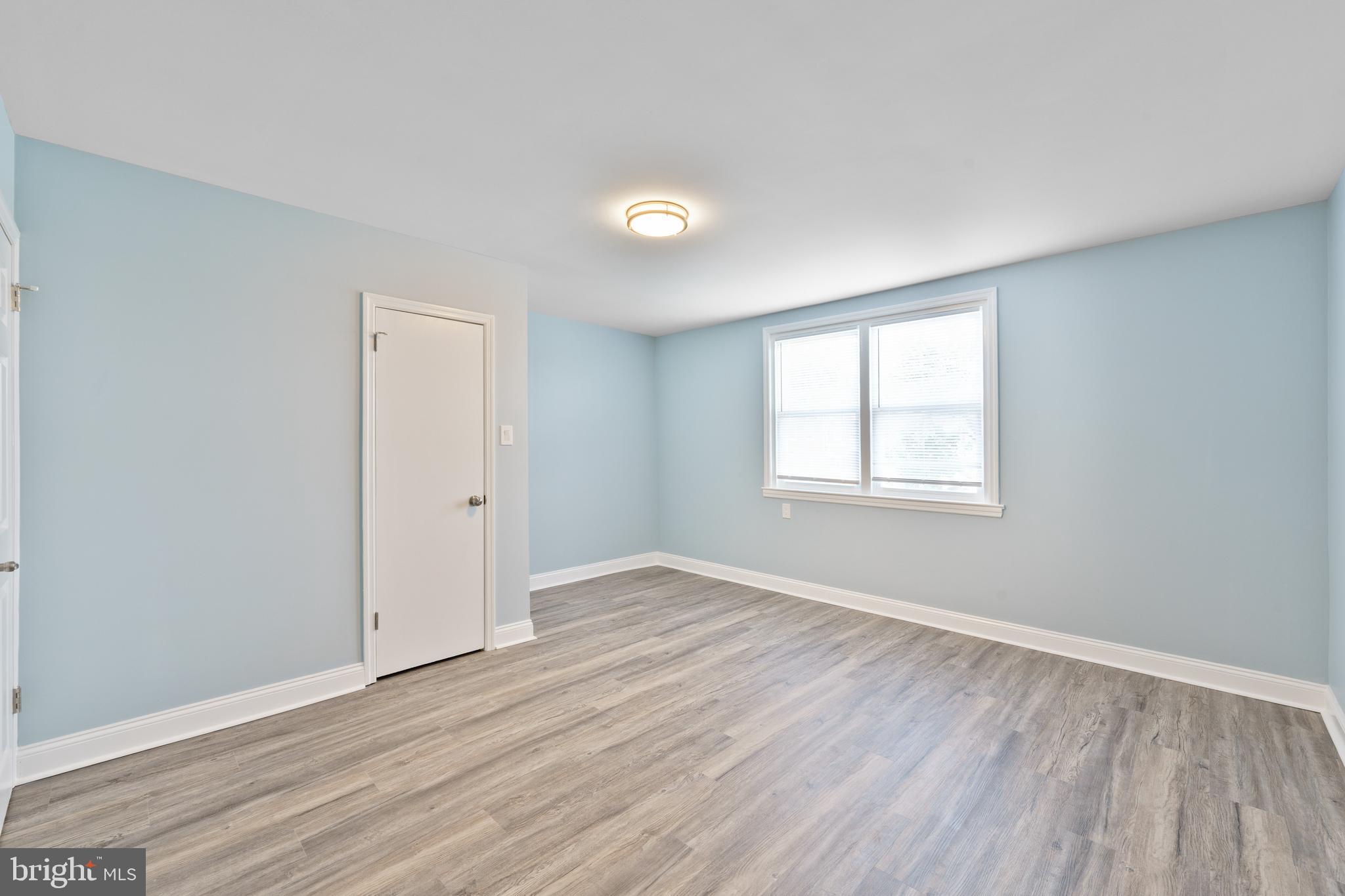 MAYFAIR (WEST) - Residential