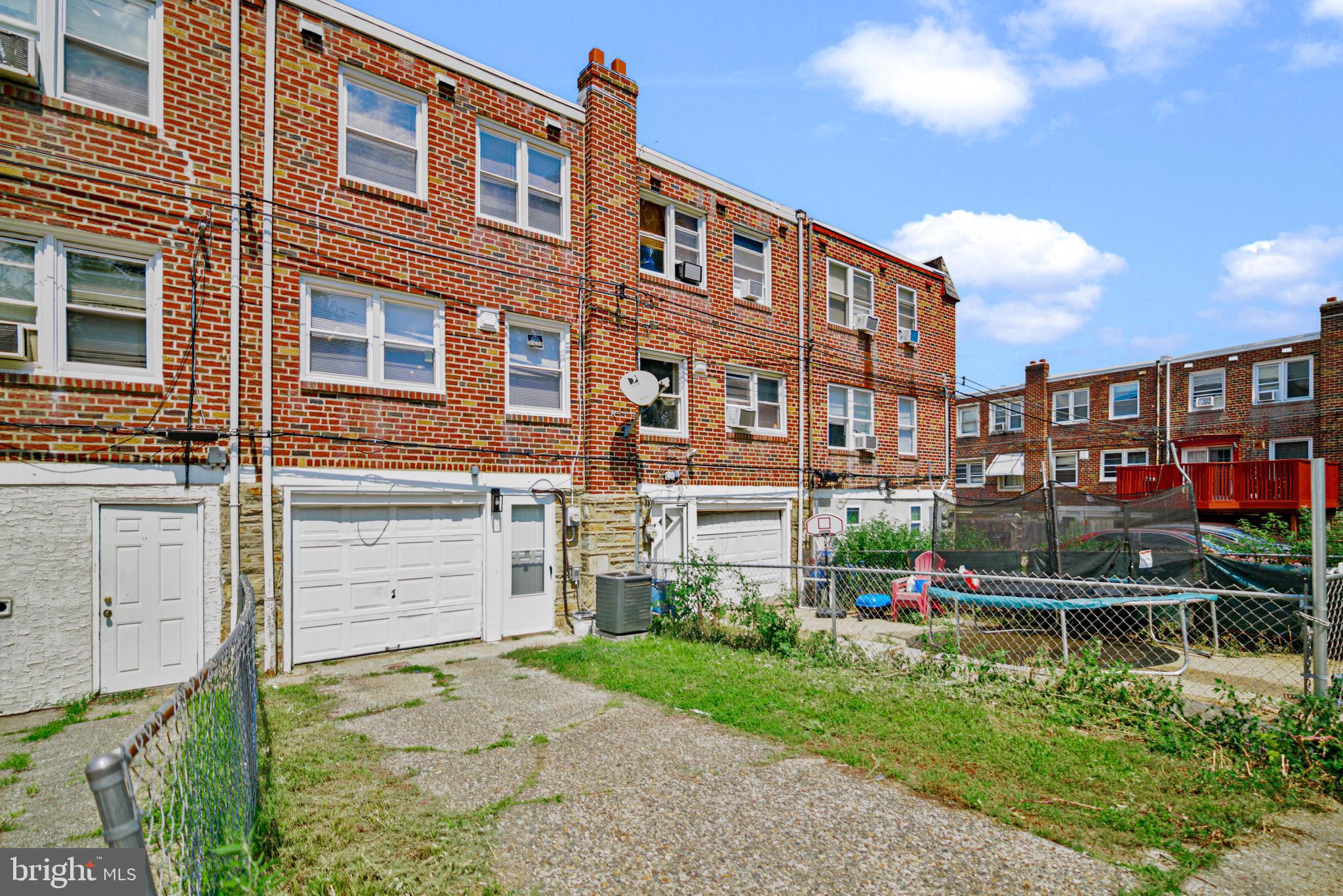 MAYFAIR (WEST) - Residential