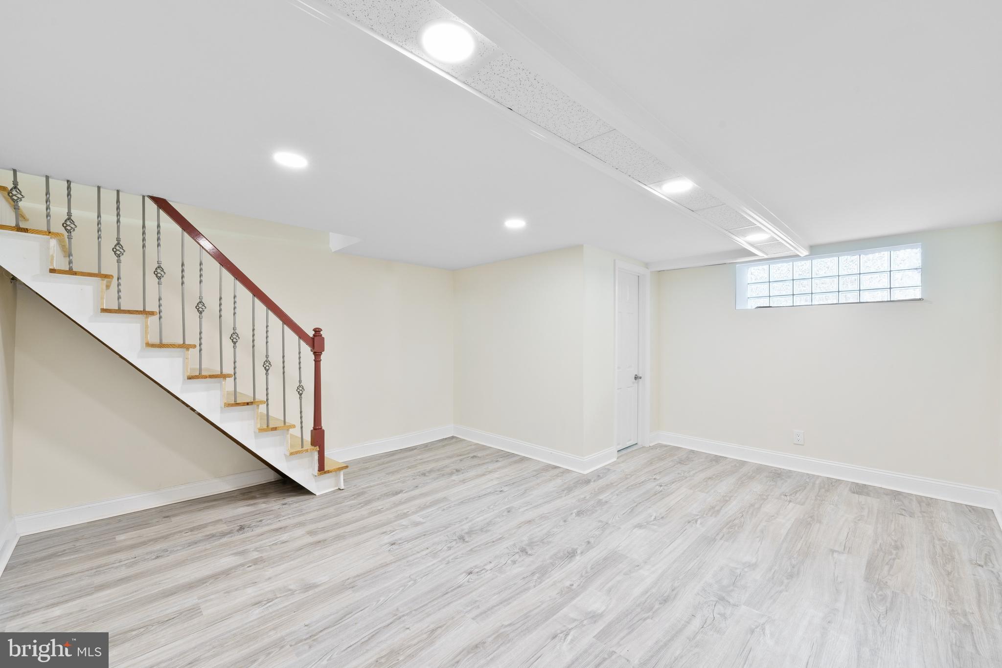 MAYFAIR (WEST) - Residential