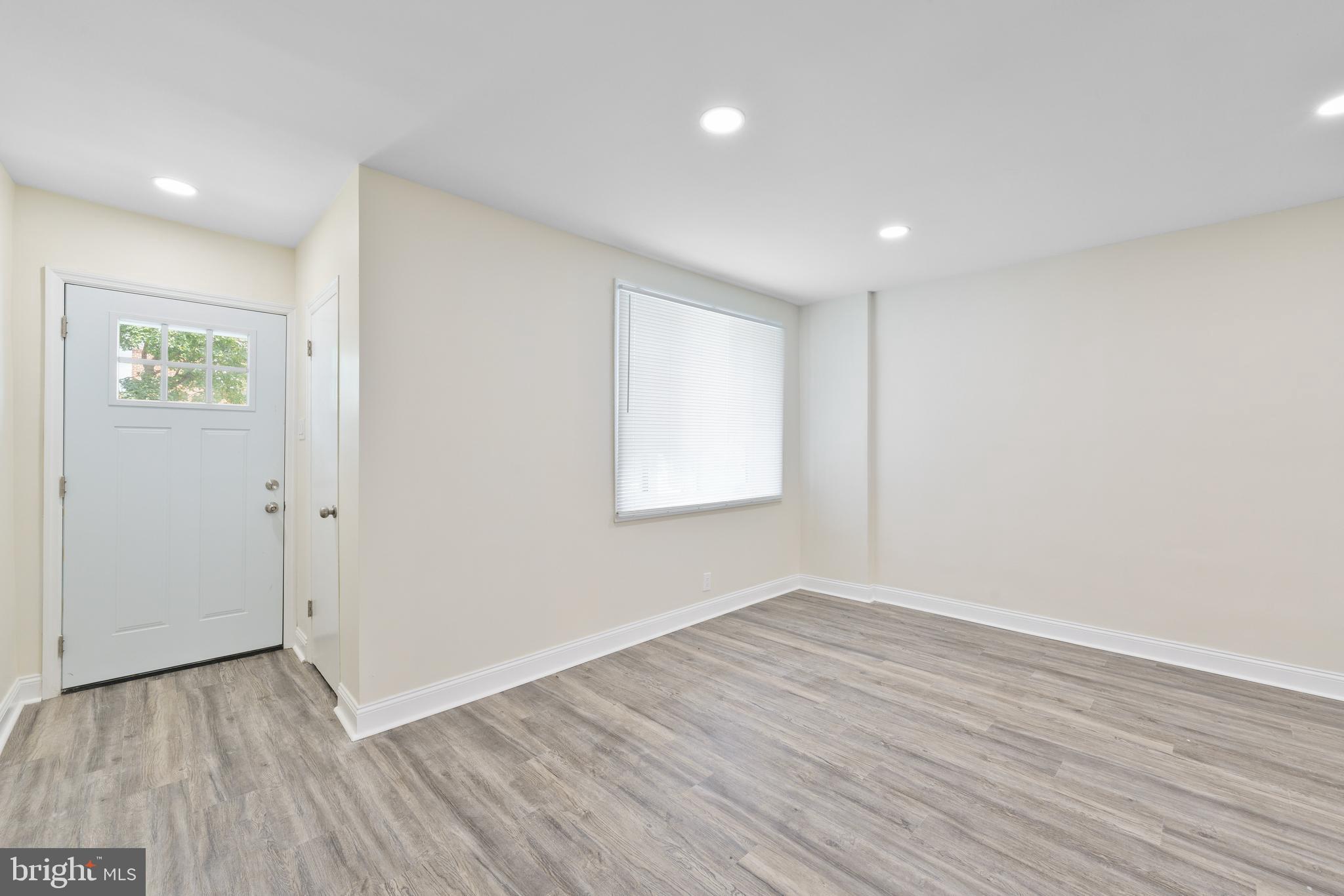 MAYFAIR (WEST) - Residential