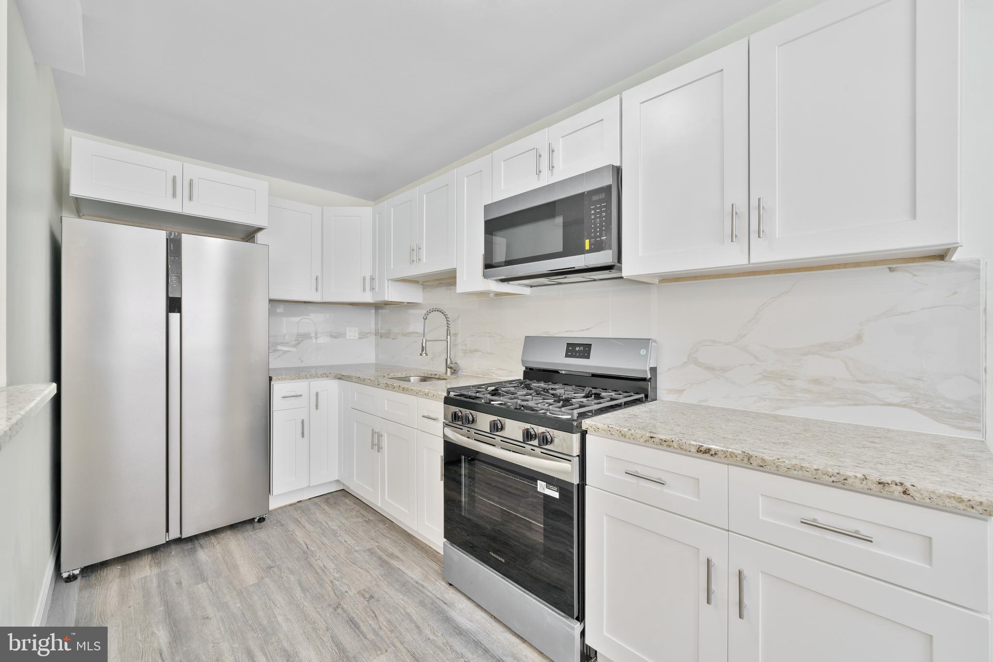 MAYFAIR (WEST) - Residential