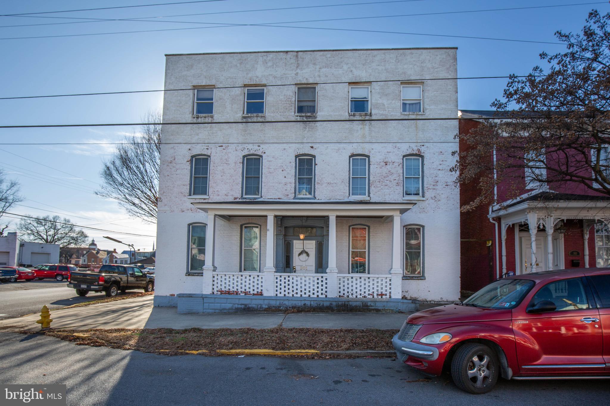 MARTINSBURG CITY - Residential Lease