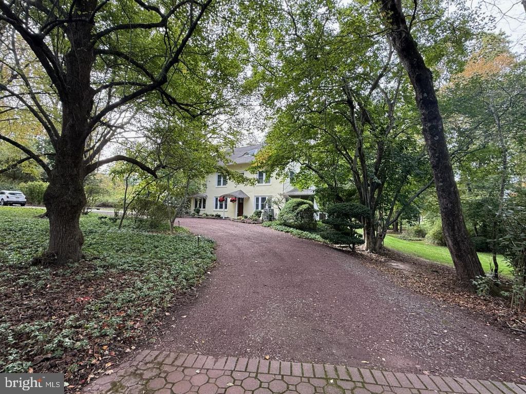 Photo of 2991 Princeton Pike, LAWRENCE TOWNSHIP, NJ 08648 (MLS # NJME2067500)