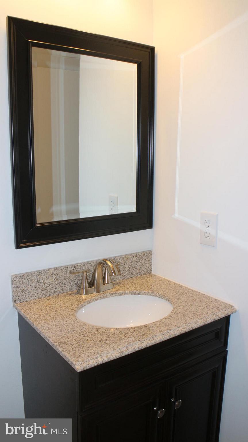 CRESTWOOD MANOR - Residential