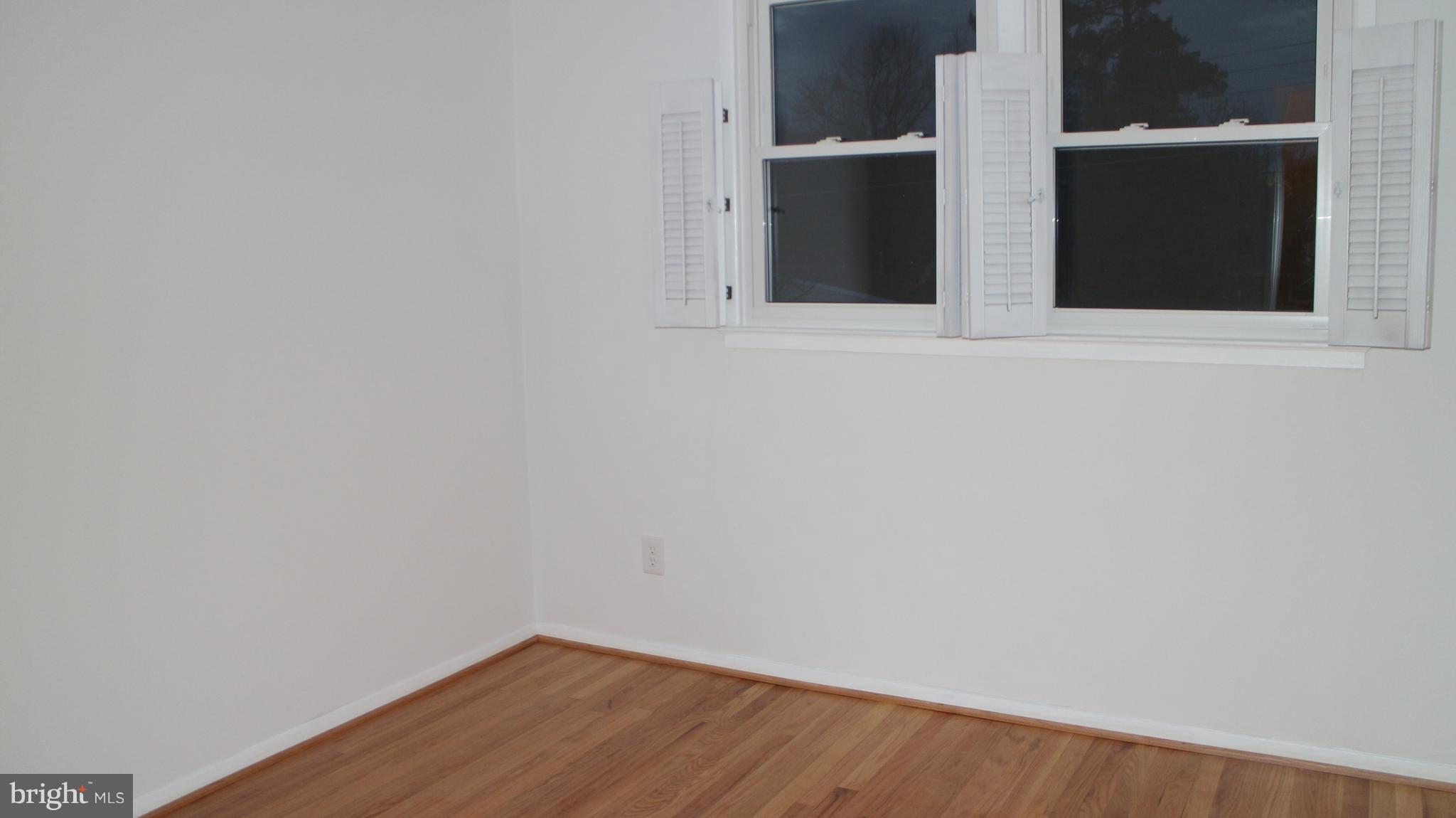 CRESTWOOD MANOR - Residential