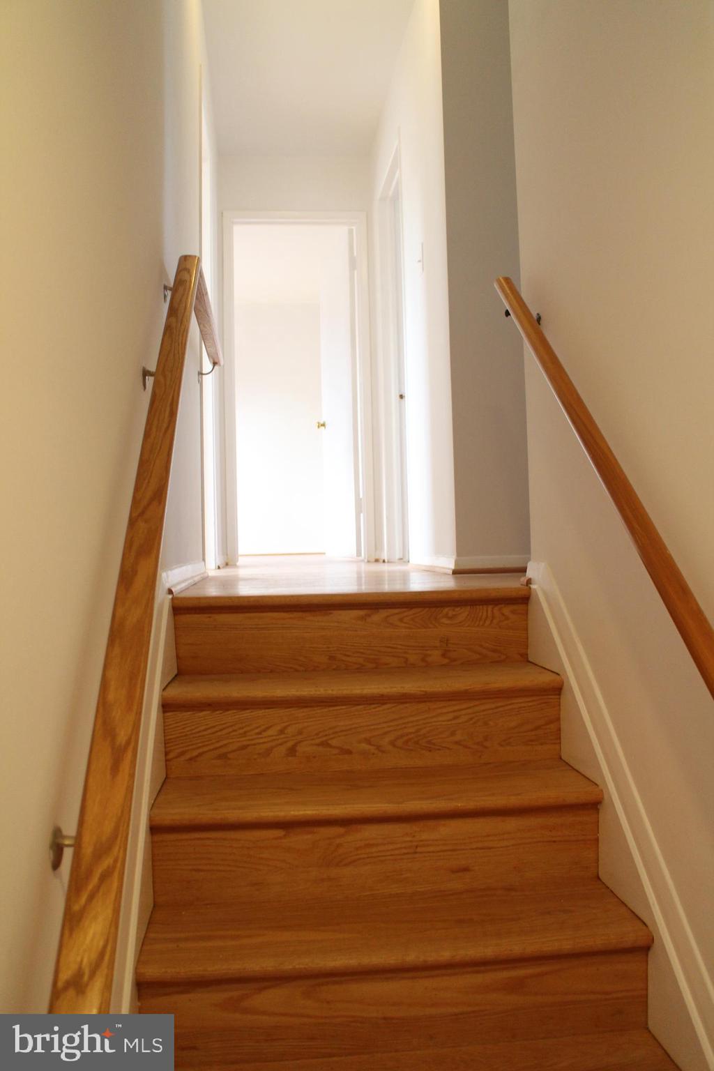 CRESTWOOD MANOR - Residential