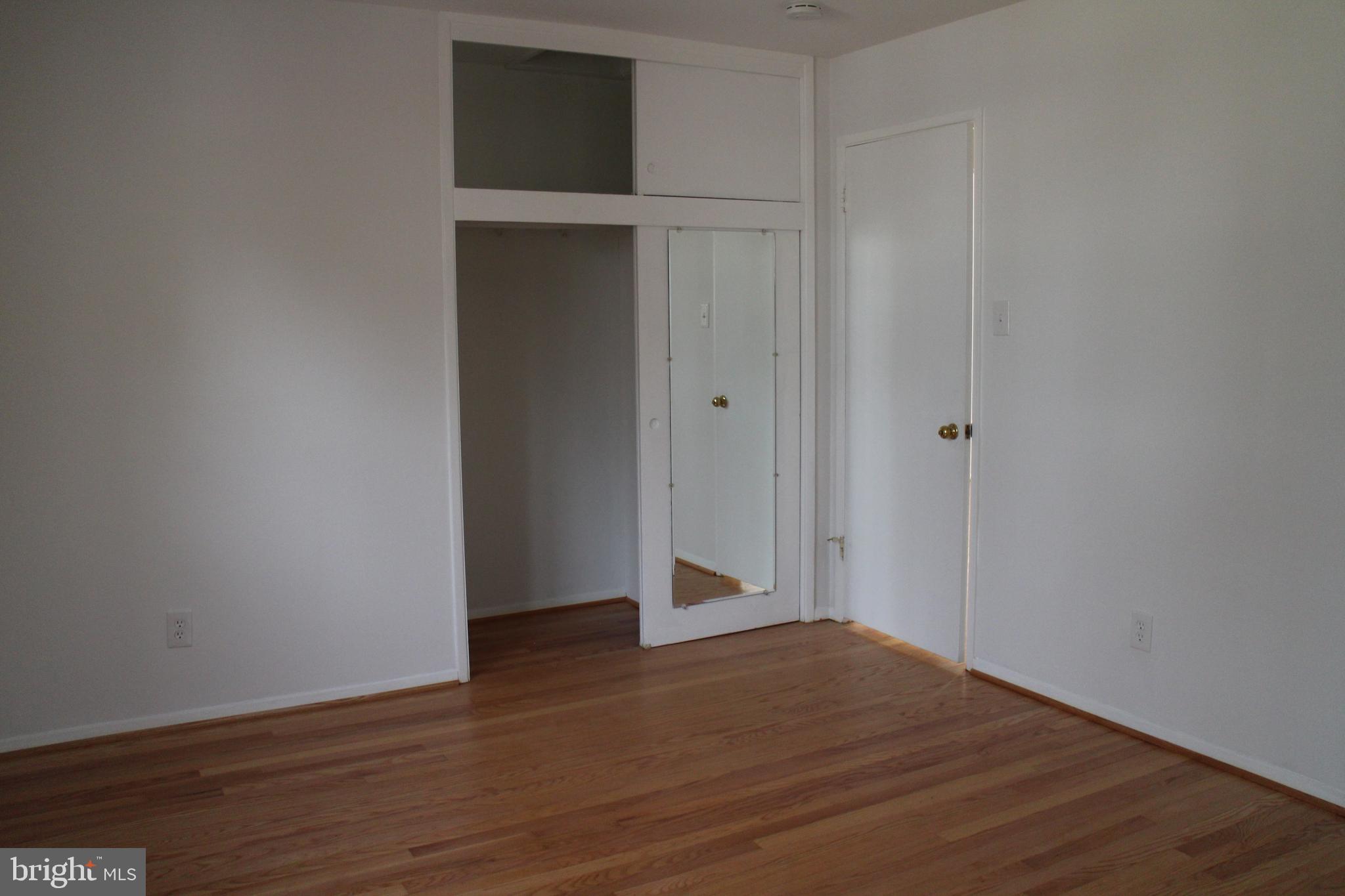 CRESTWOOD MANOR - Residential