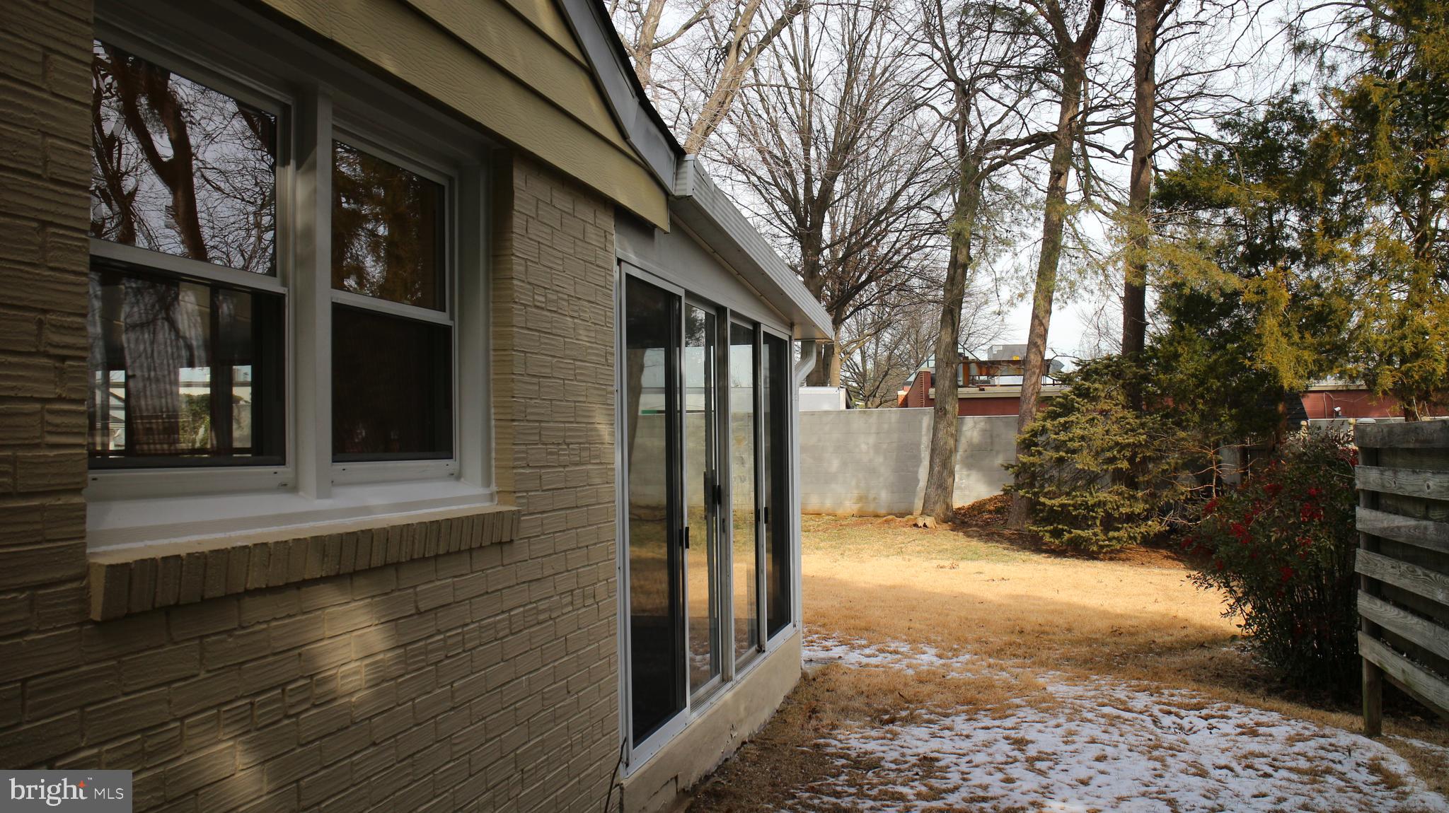 CRESTWOOD MANOR - Residential